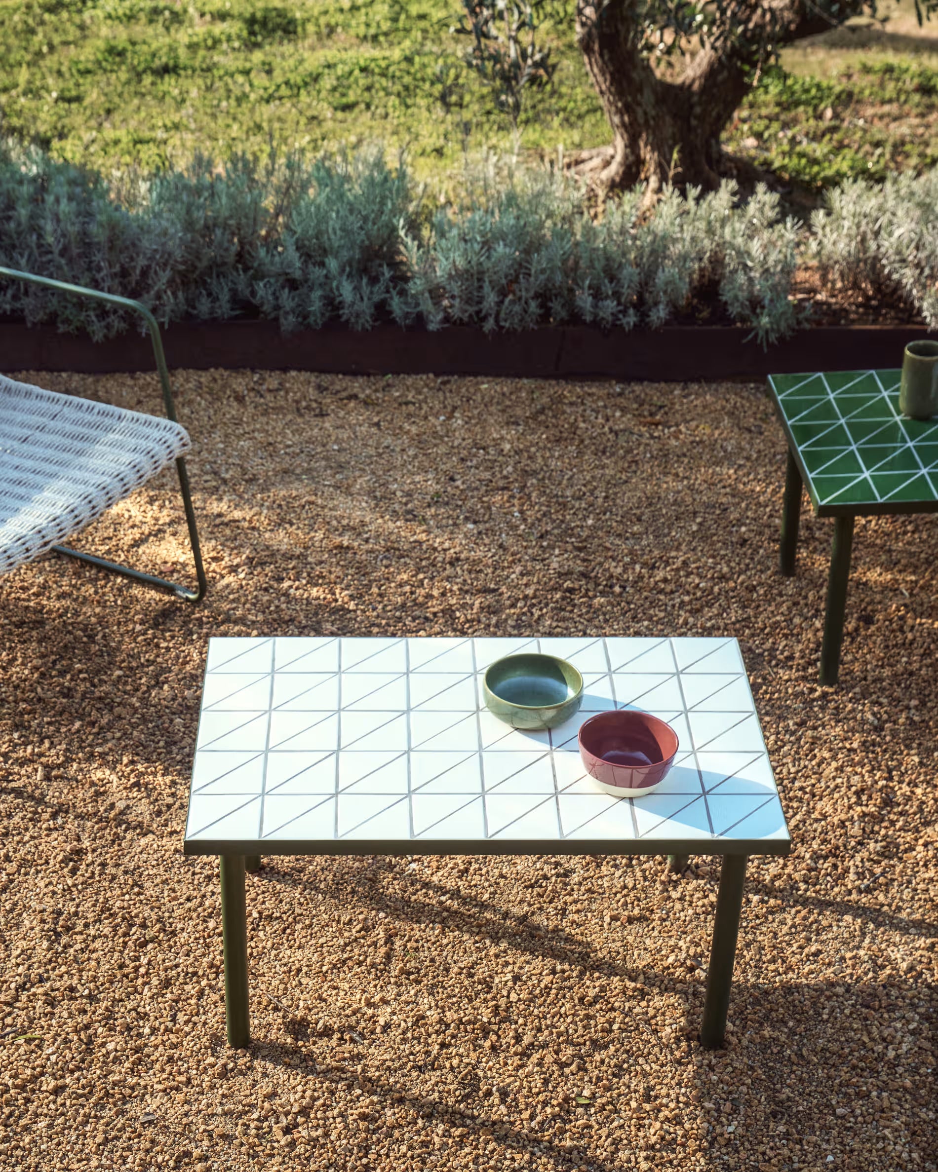 MAURINA Ecru Garden Coffee Table with Green Base