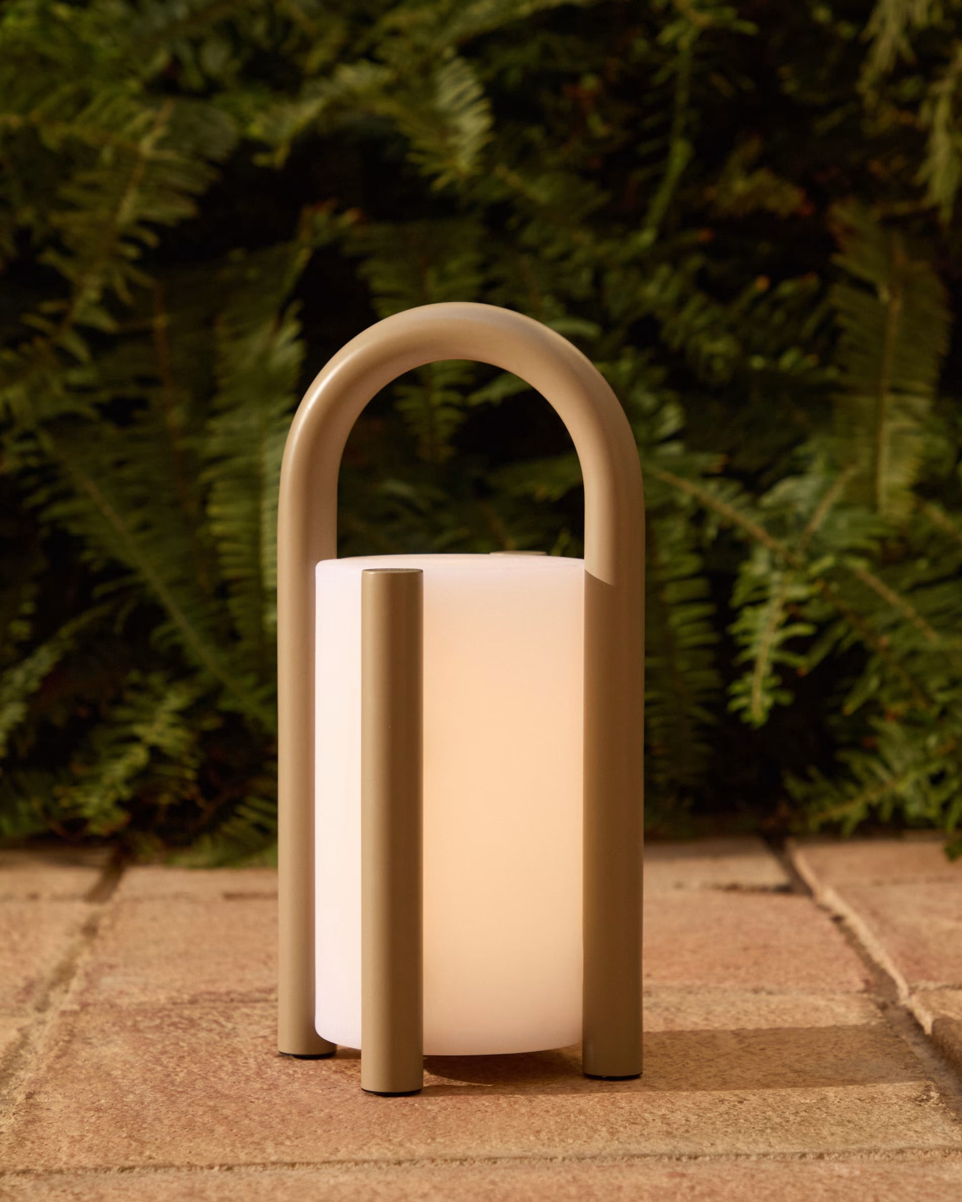 Tragbare Gartenlampe LEROS taupe