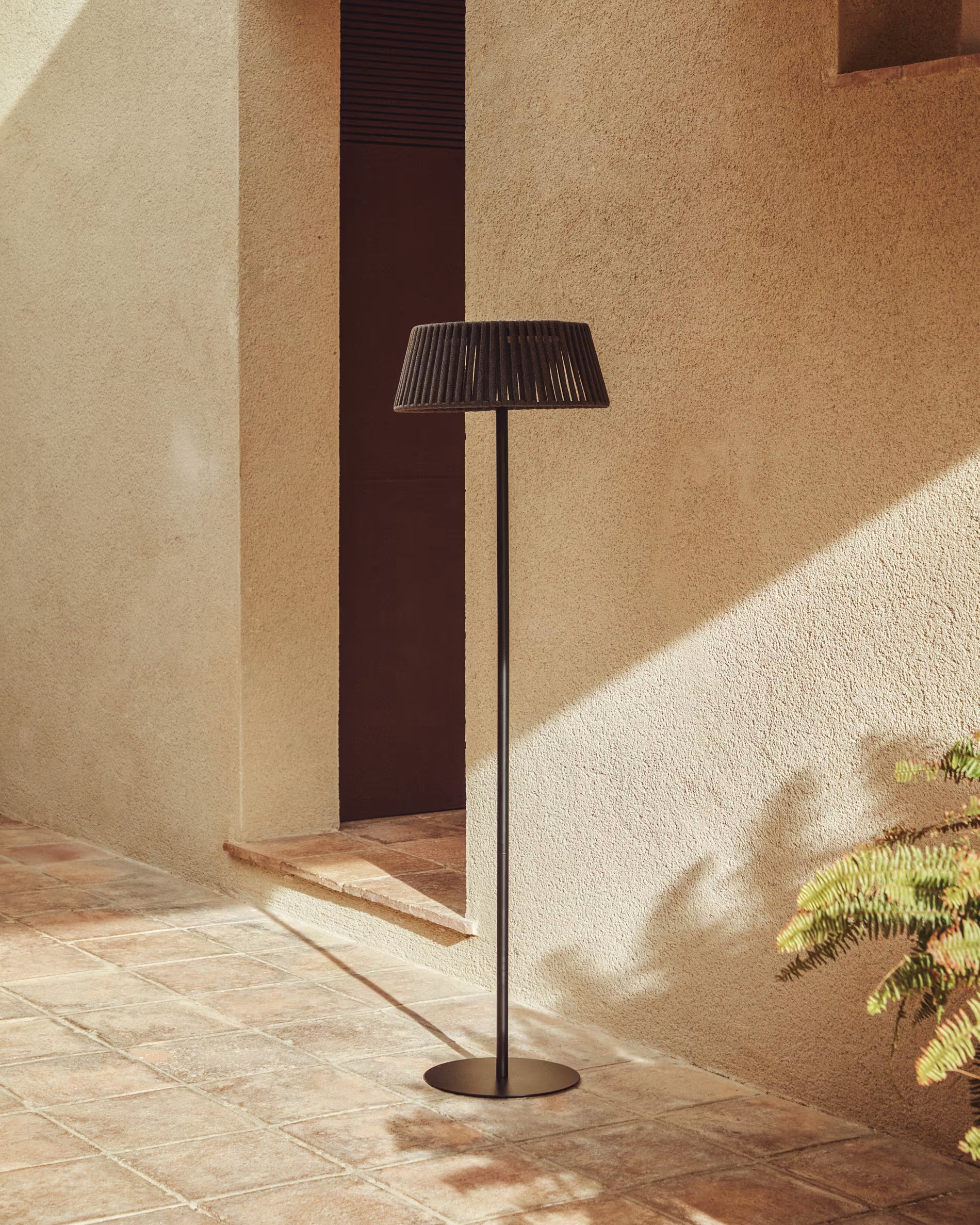 Solar-Stehlampe ALDET schwarz
