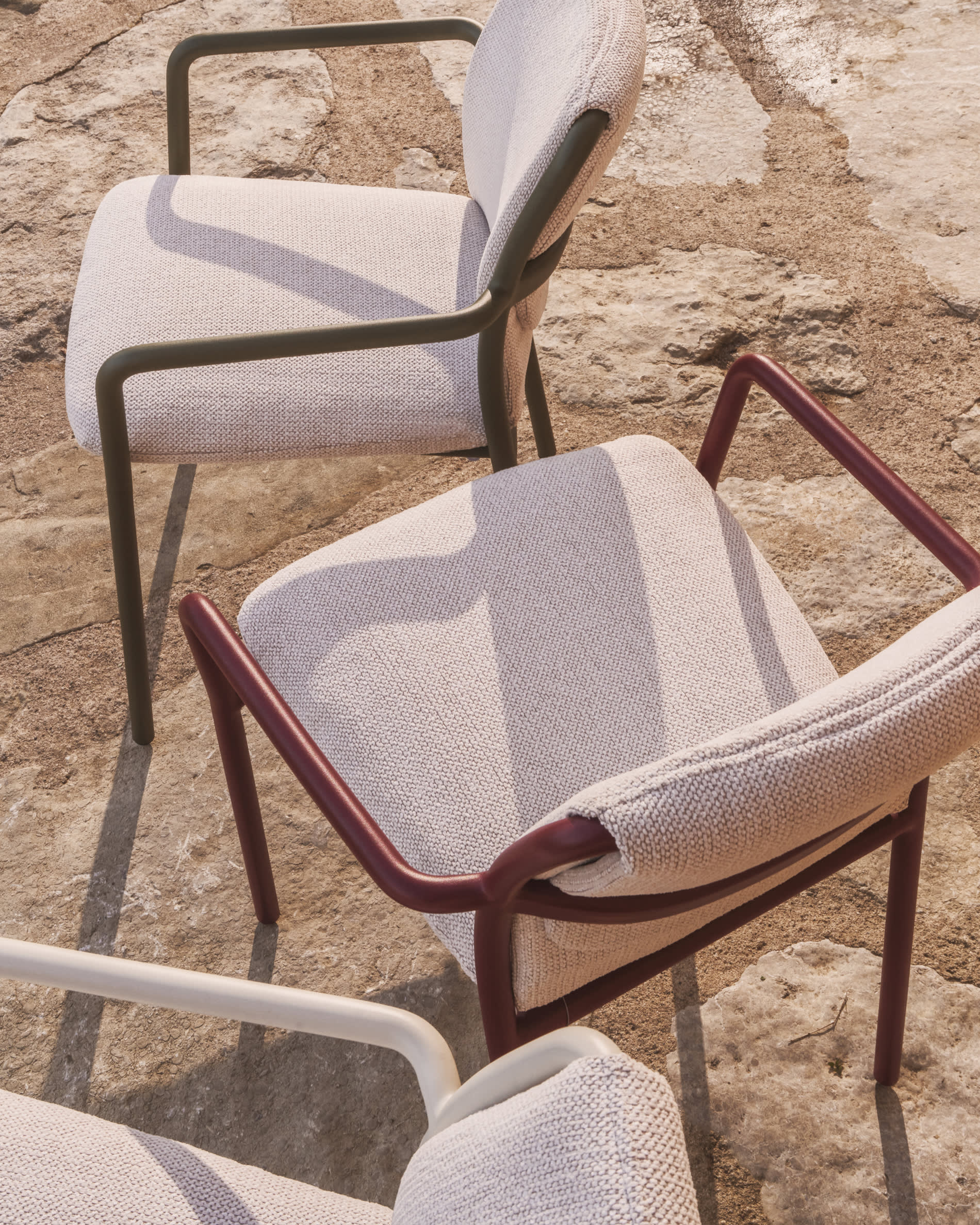 LINOSA Garden Chair Beige with Burgundy Base