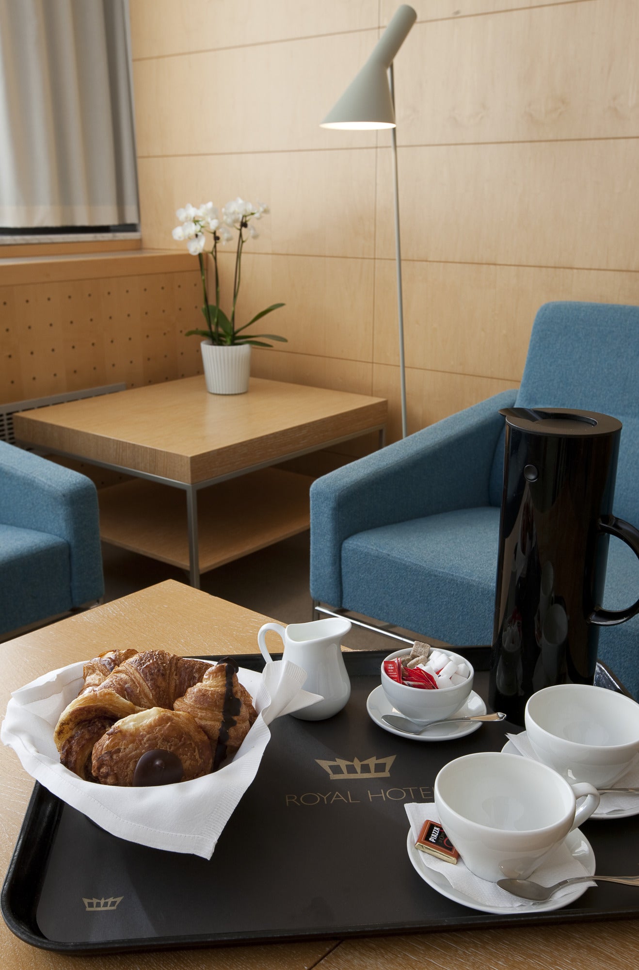 AJ petrol floor lamp