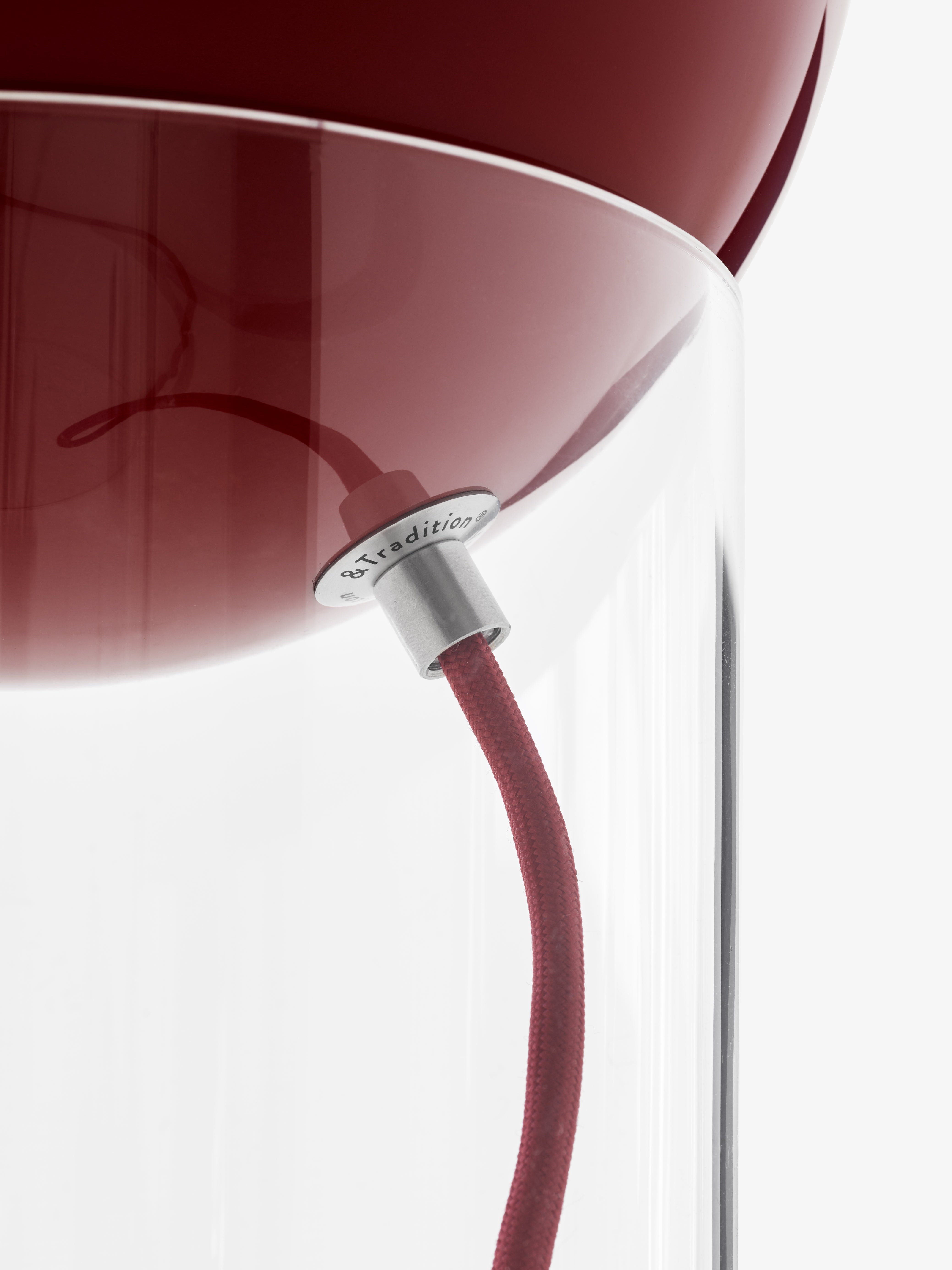 Tischlampe TOPAN mit rotem Schirm und transparenter Basis