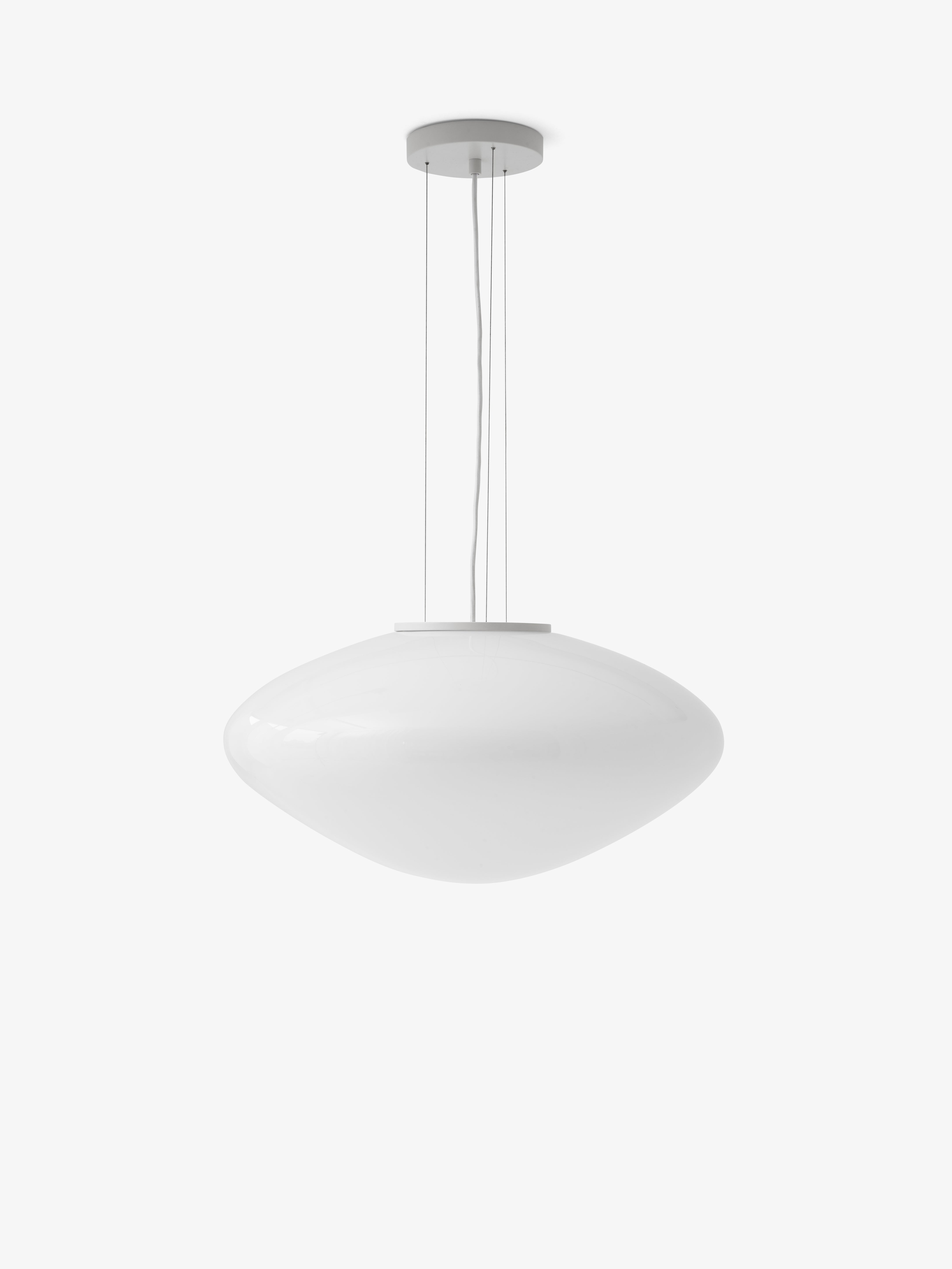 Pendelleuchte MIST mit opalem Schirm