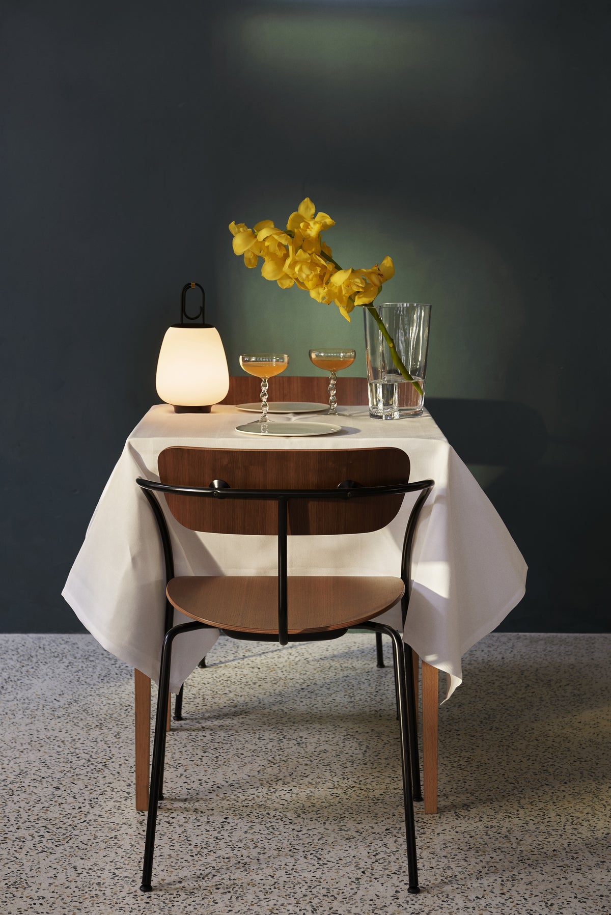 Tragbare Außenlampe LUCCA SC51 in Weiß mit schwarzem Finish