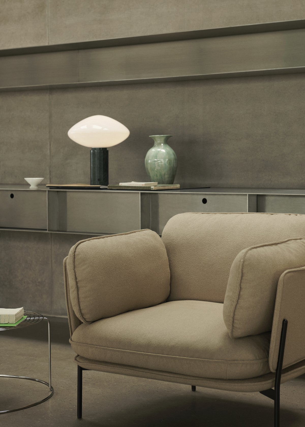 Tischlampe MIST AP17 mit gläsernem Schirm und grüner Marmorbasis