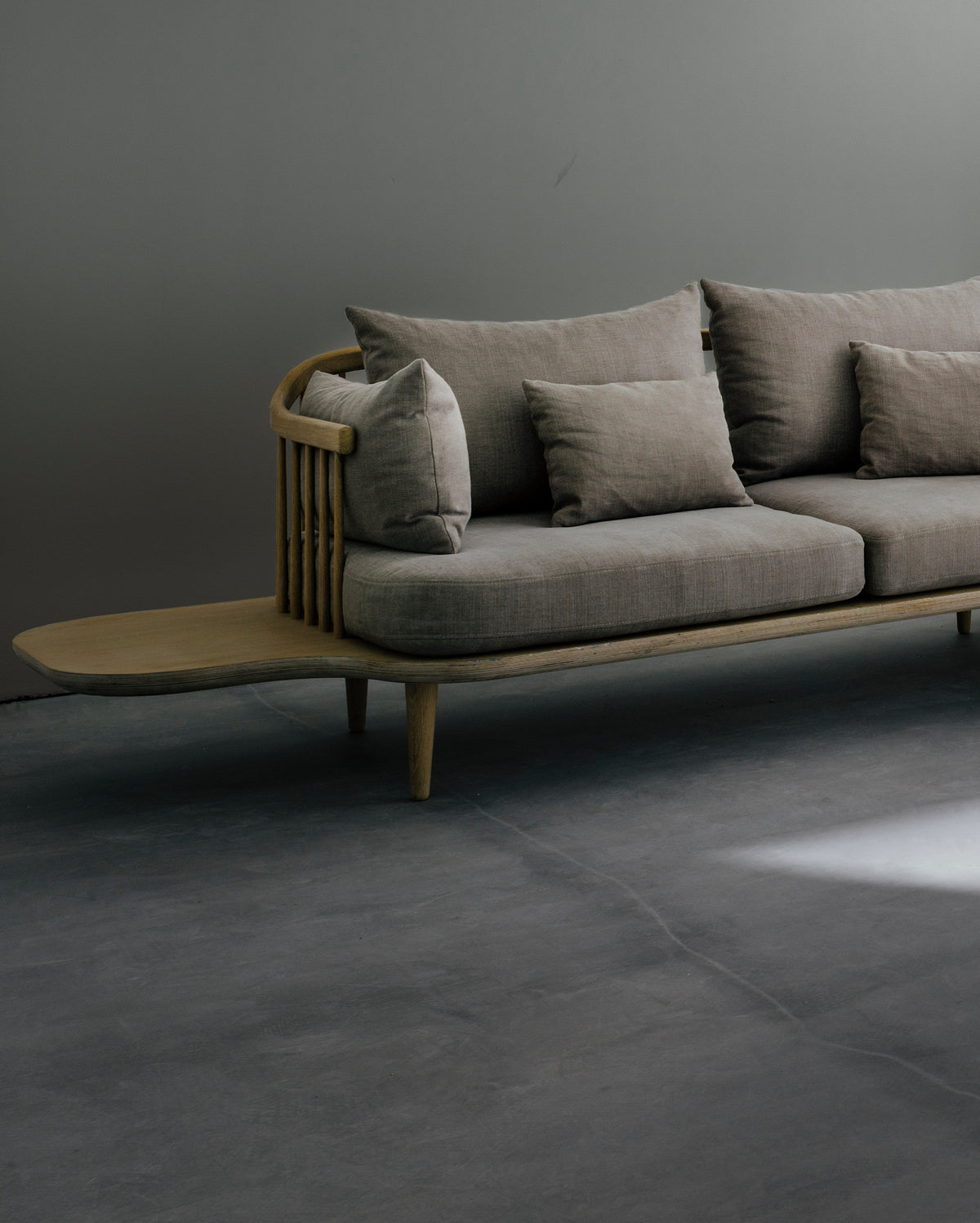 3-Sitzer Sofa FLY SC3 mit Eichenbasis