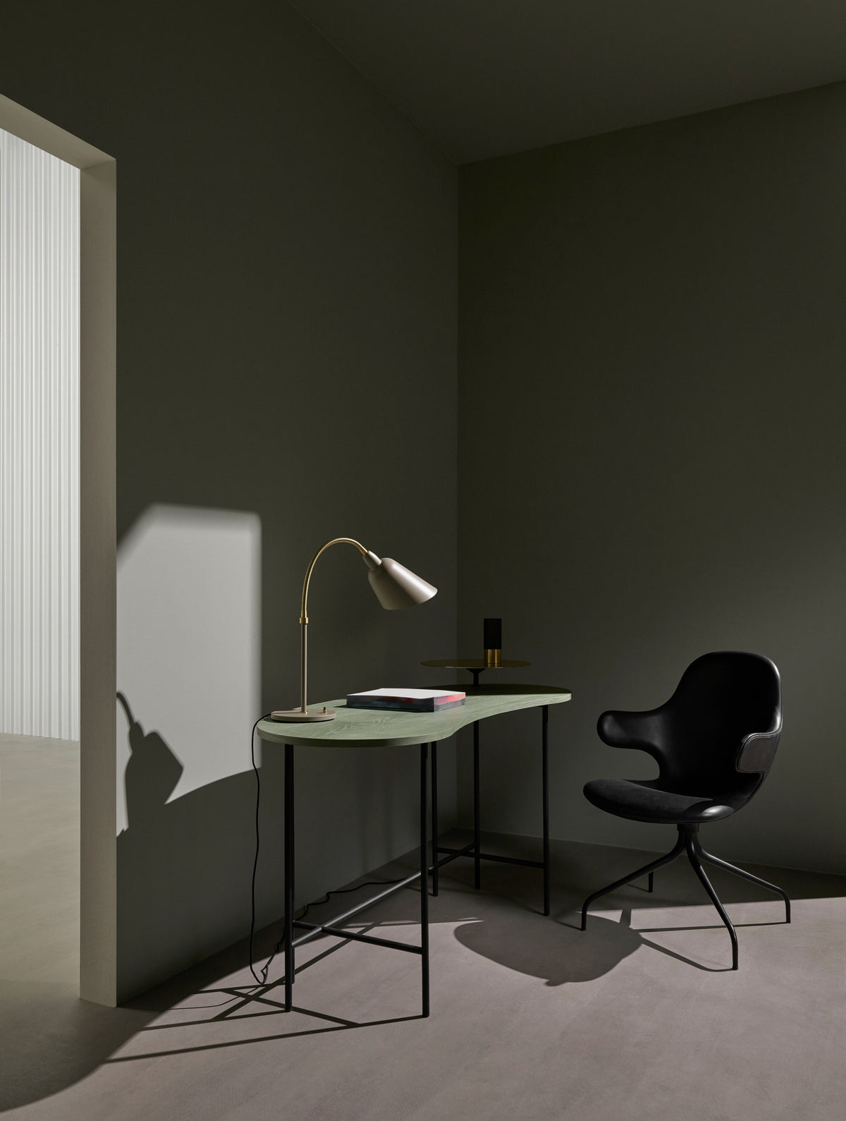 Drehstuhl CATCH JH2 gepolstert mit Aluminiumfuß