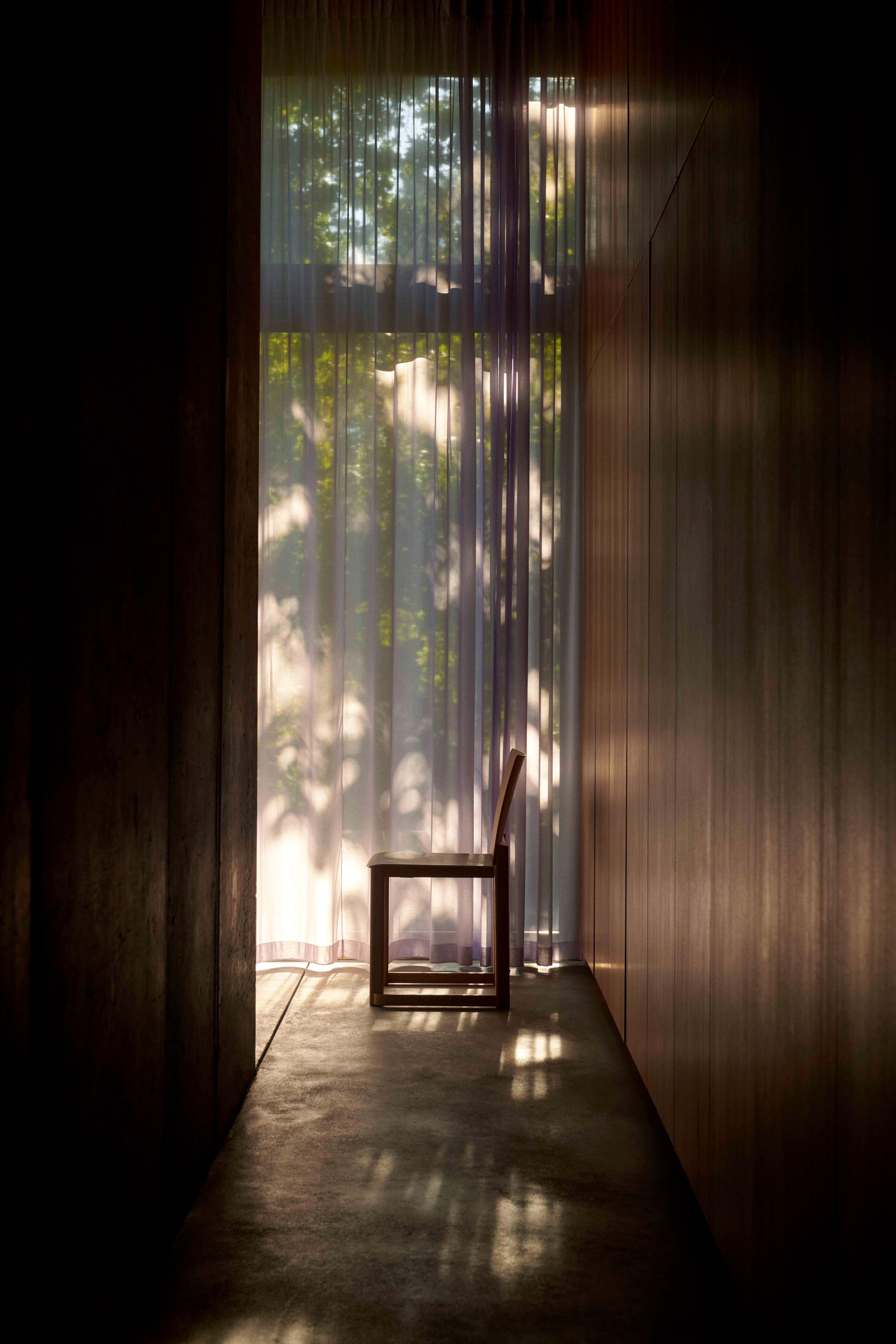Stuhl ALLWOOD AV35 lackierter Eiche