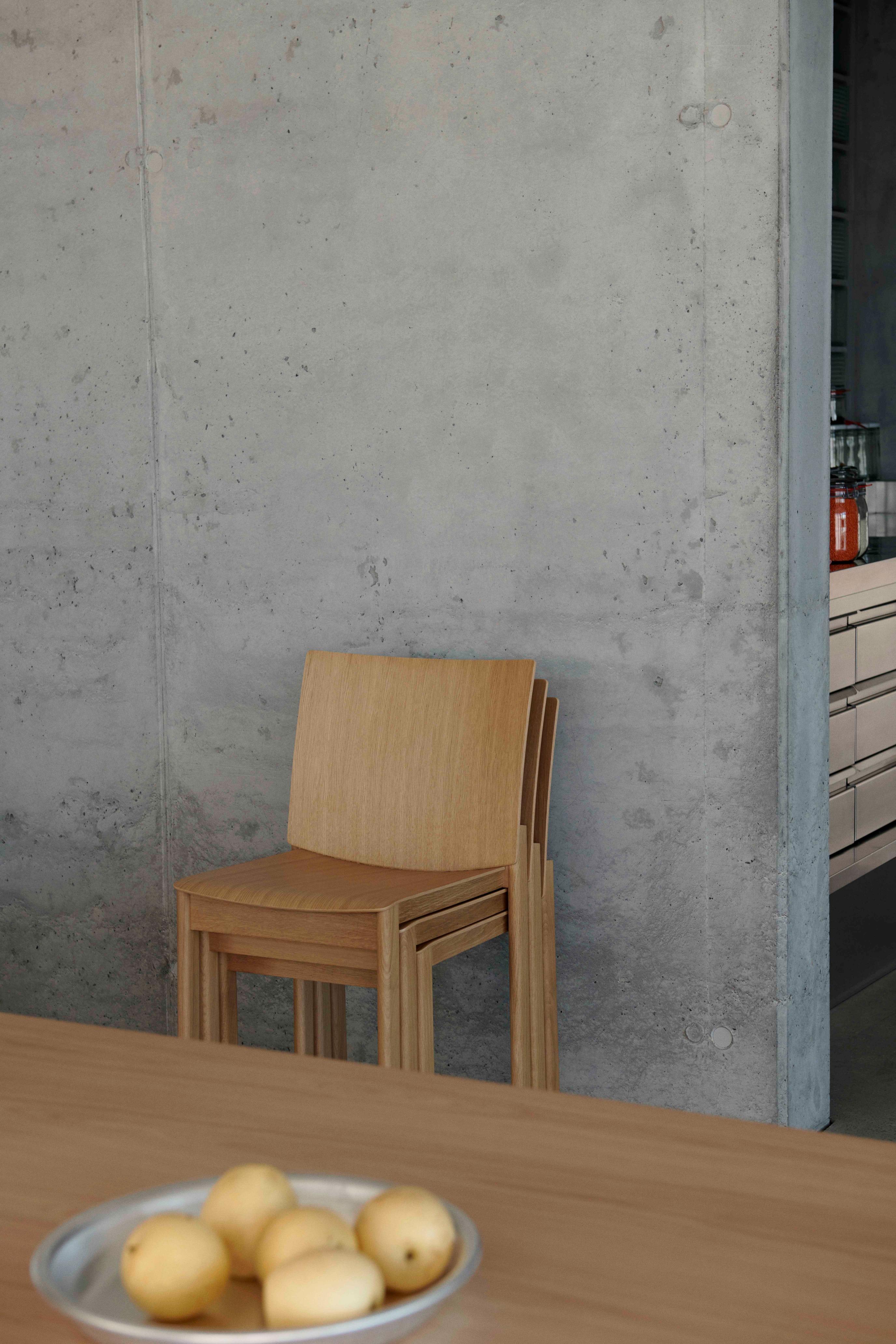 Stuhl ALLWOOD AV35 lackierter Eiche
