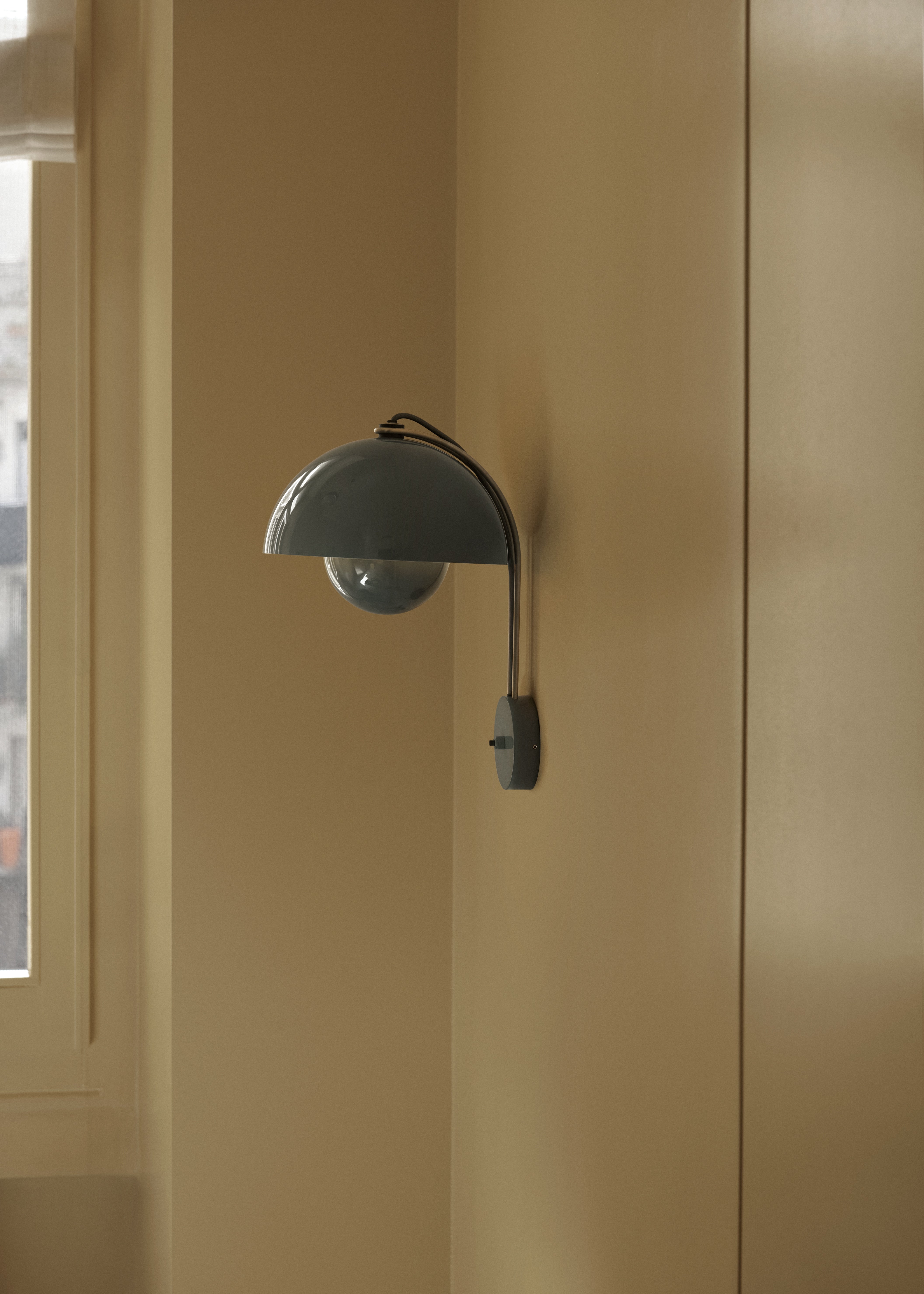 Wandlampe FLOWERPOT VP8 matt weiß