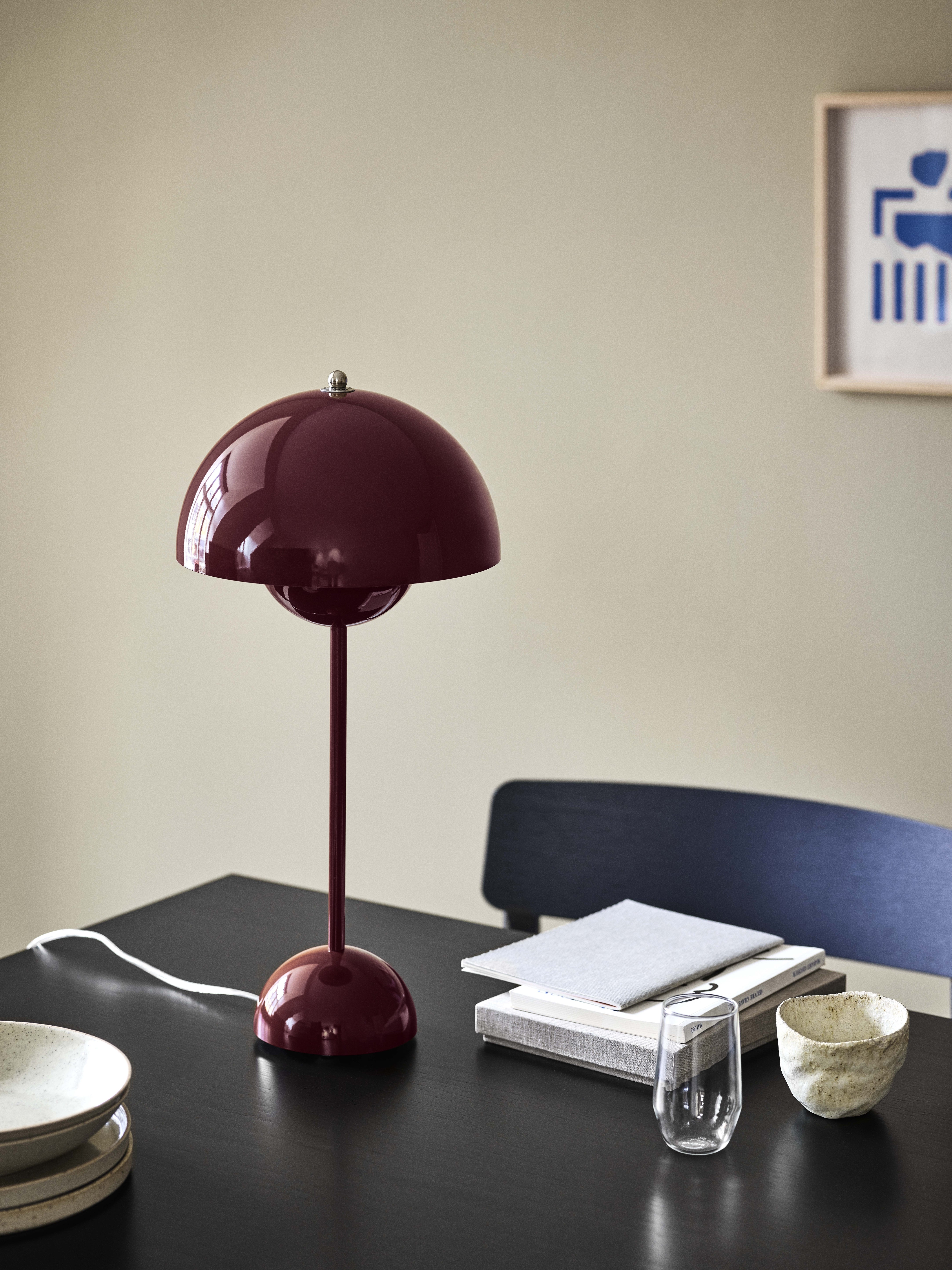 Tischlampe FLOWERPOT VP3 dunkles Pflaumen