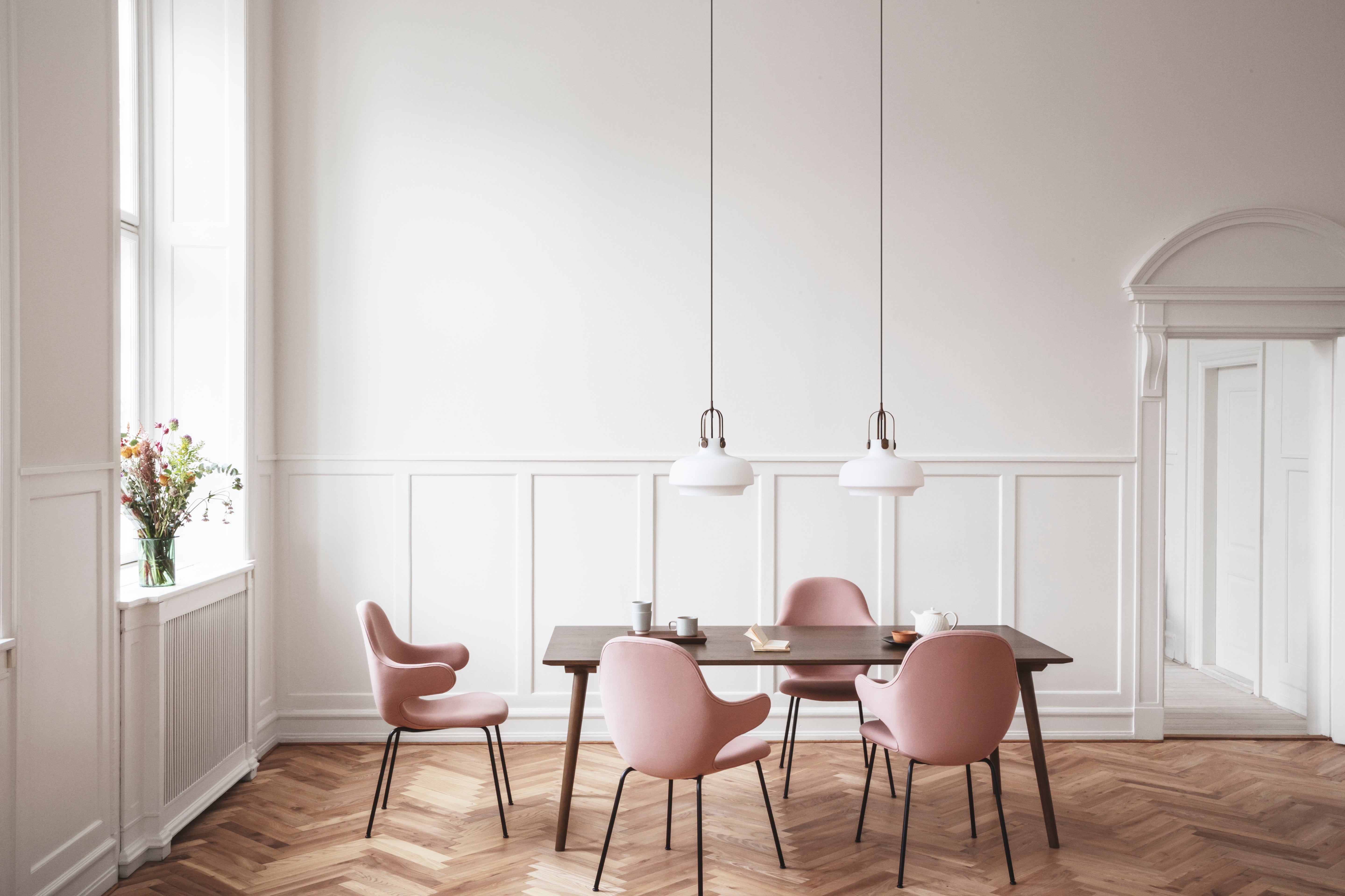 Pendelleuchte COPENHAGEN mit opalem Schirm und brauner Oberfläche