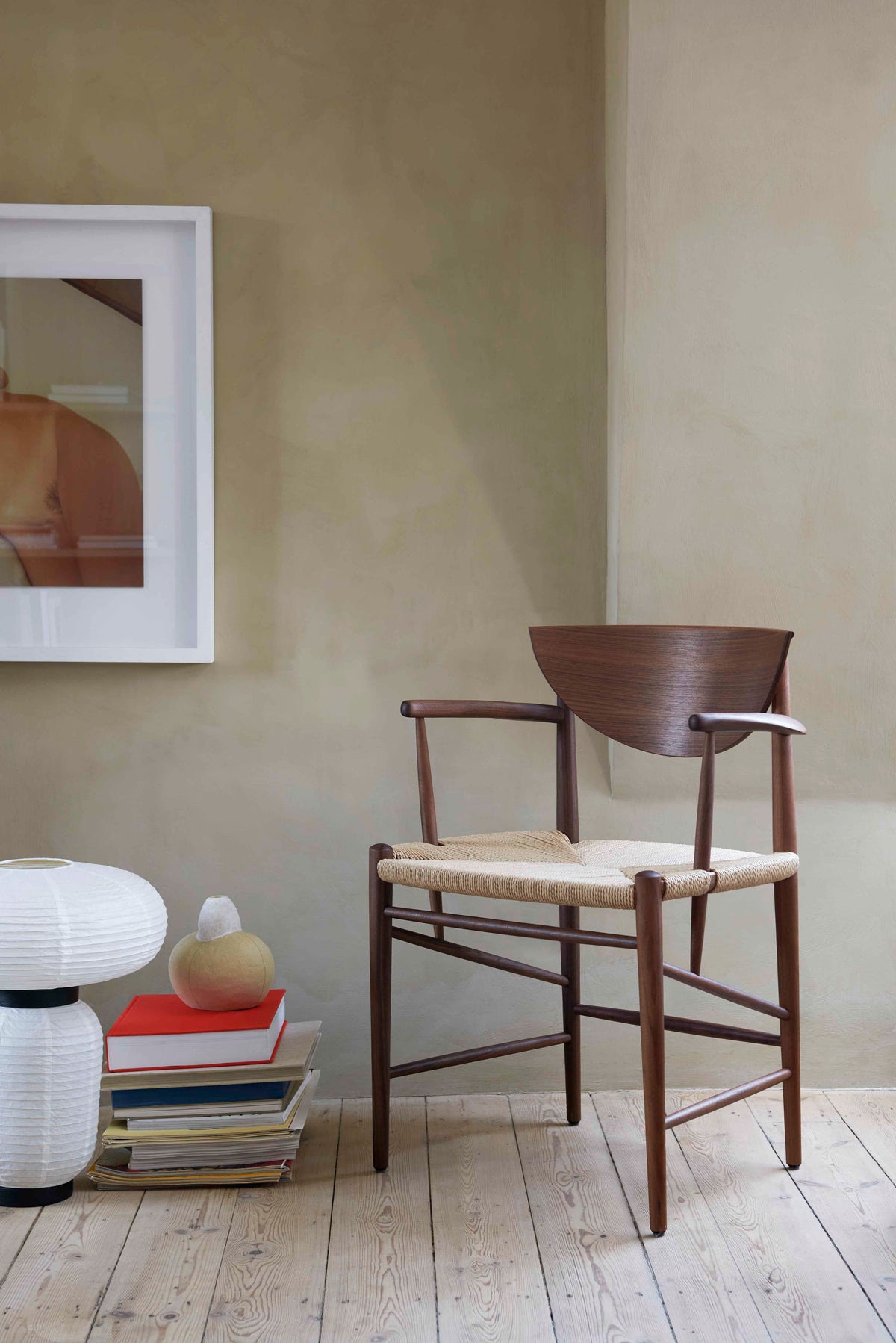Sessel mit Armlehnen DRAWN HM4 geölte Eiche mit gewebtem Sitz