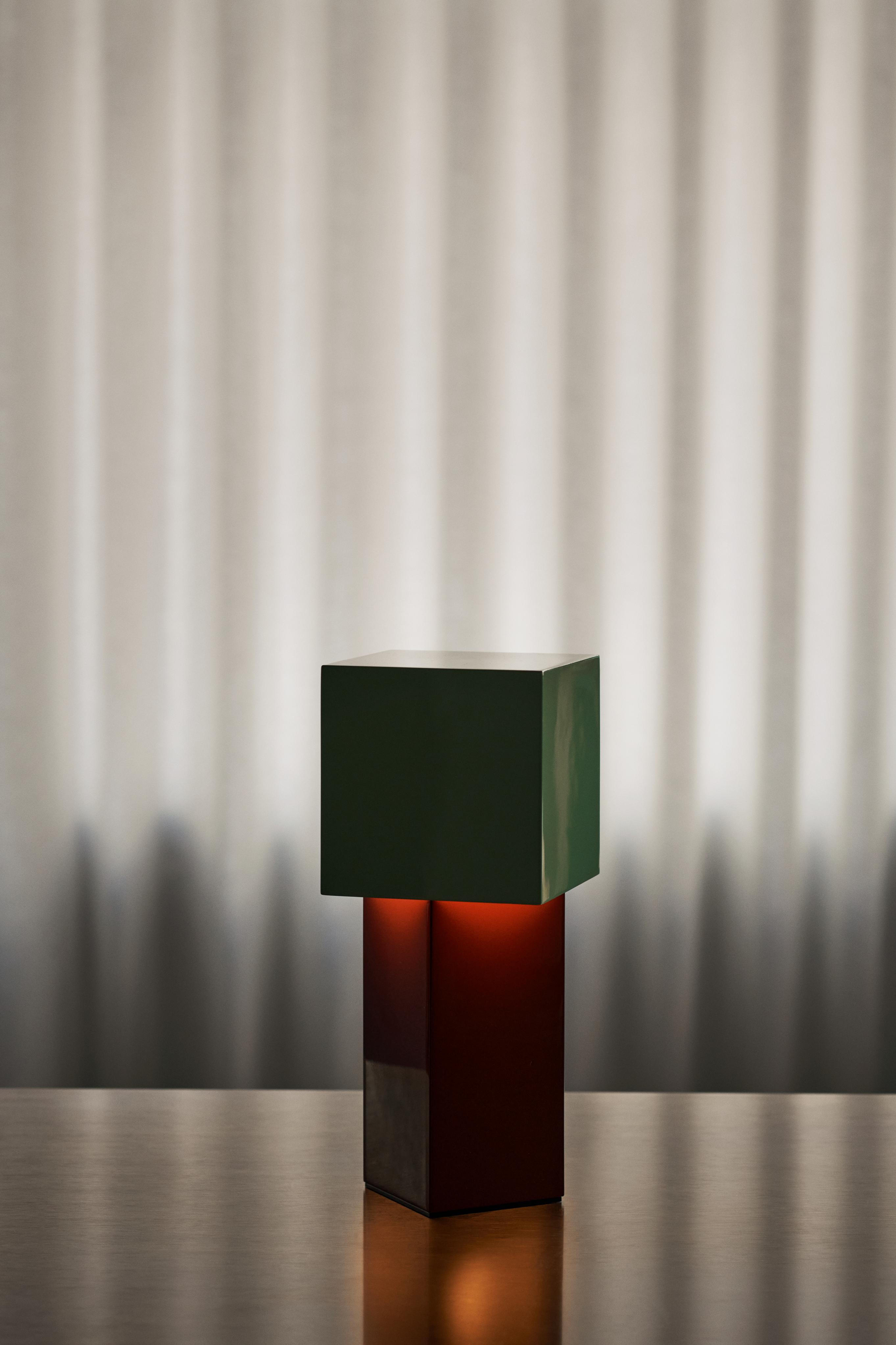 Tragbare Lampe PIVOT ATD7 mit mintgrünem Schirm und Ziegelbasis
