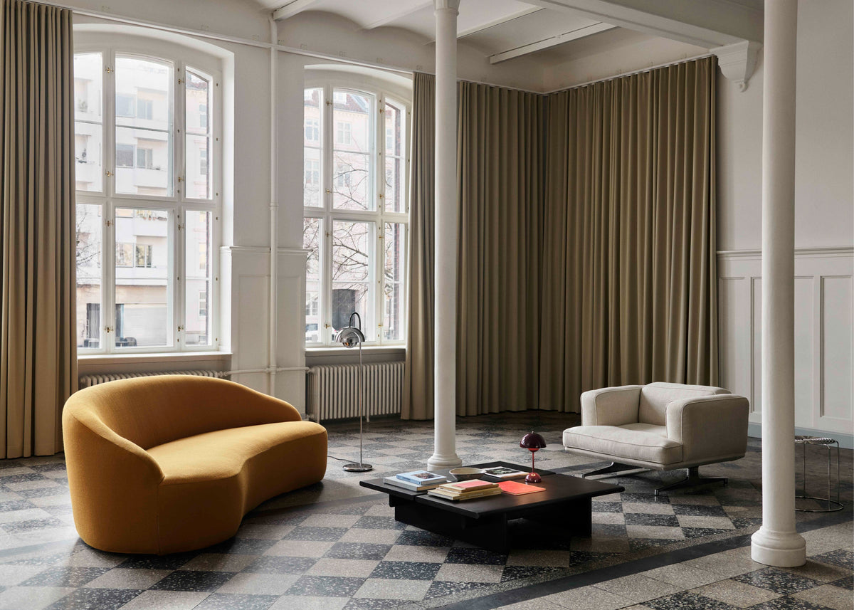 3-Sitzer Sofa MARGAS LC4 gepolstert