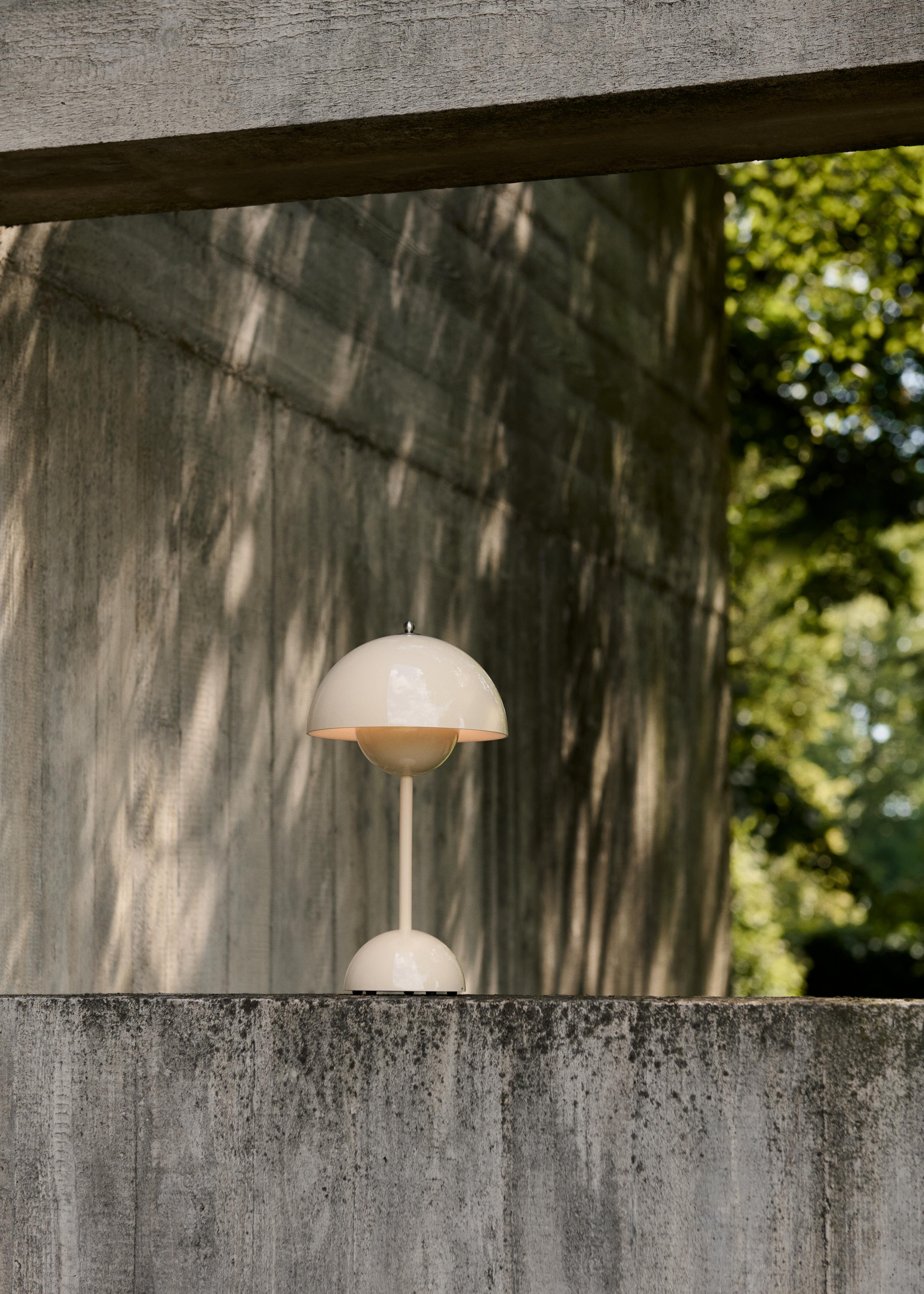 Tragbare Lampe FLOWERPOT VP9 Elfenbein