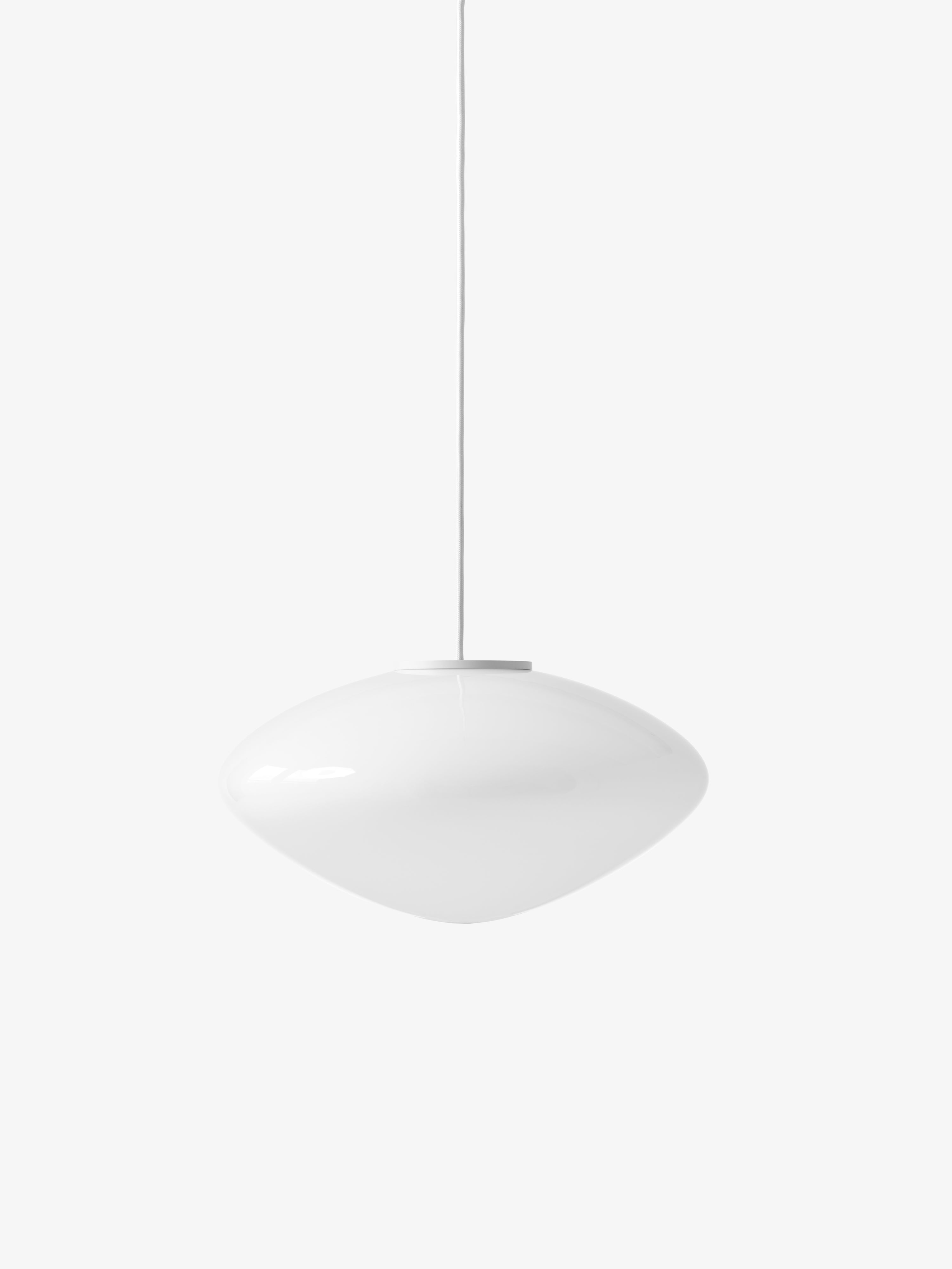 Pendelleuchte MIST mit opalem Schirm