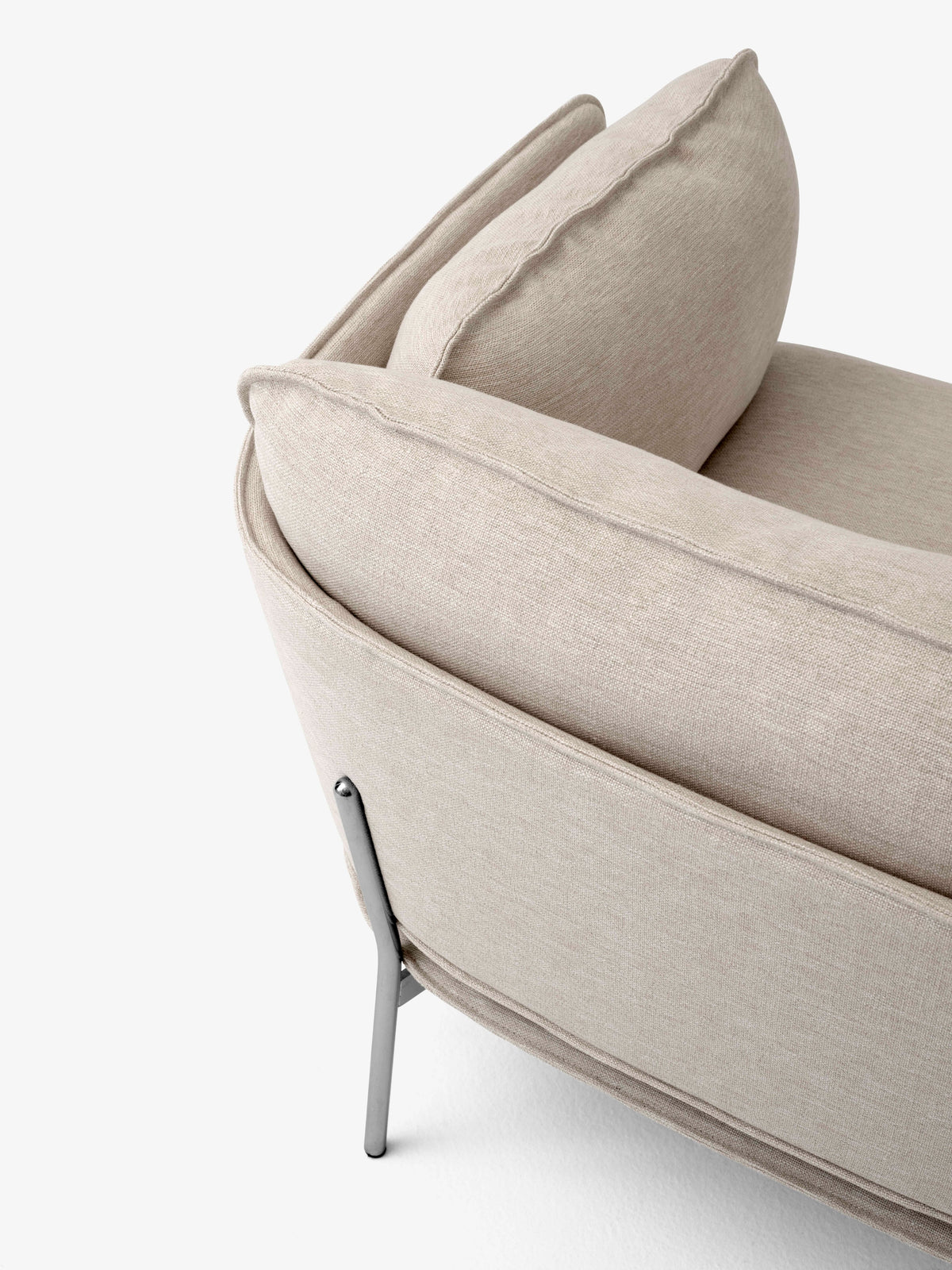 Sessel CLOUD LN1 gepolstert mit verchromtem Gestell