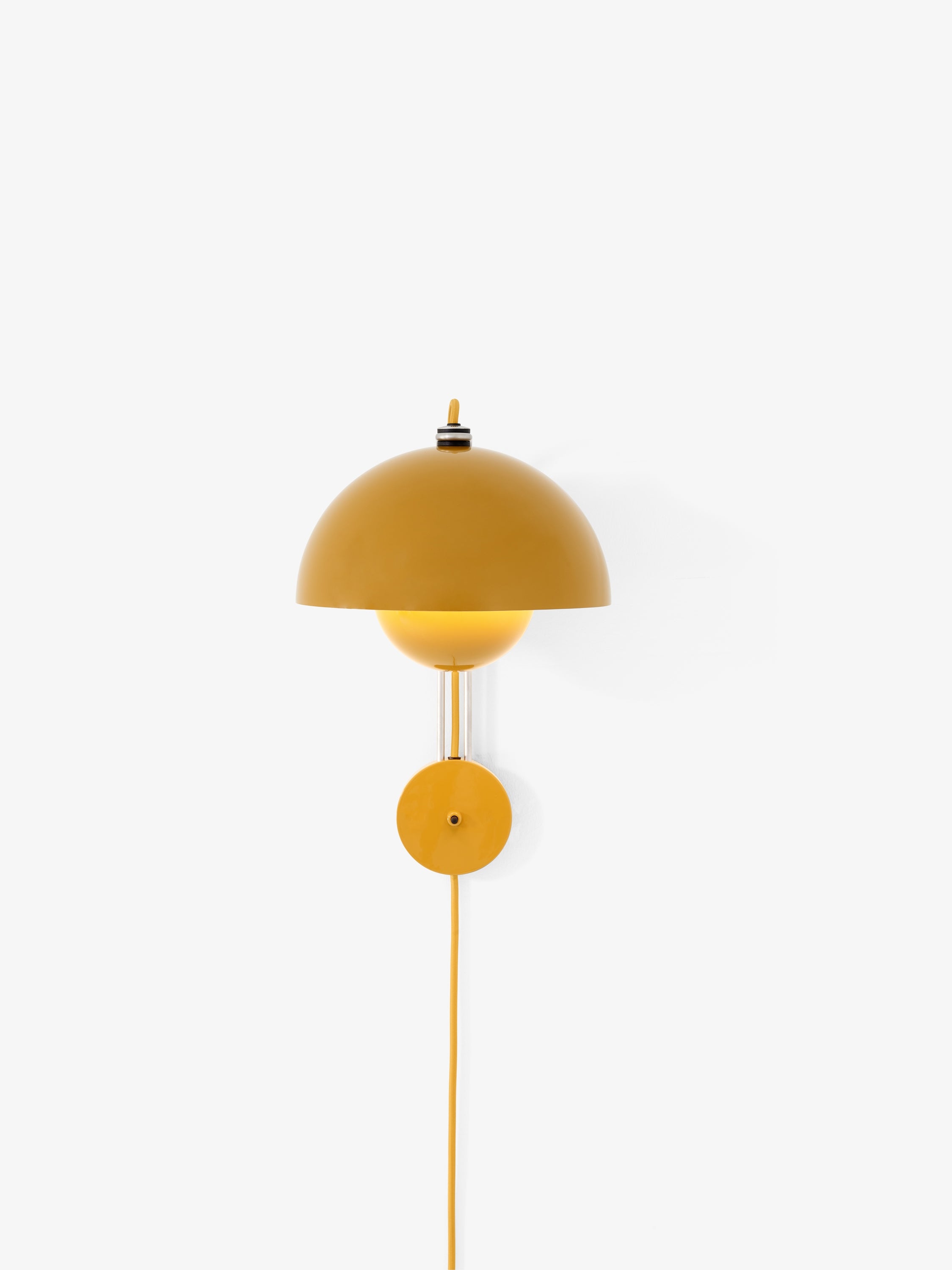 Wandlampe FLOWERPOT VP8 in Senfgelb
