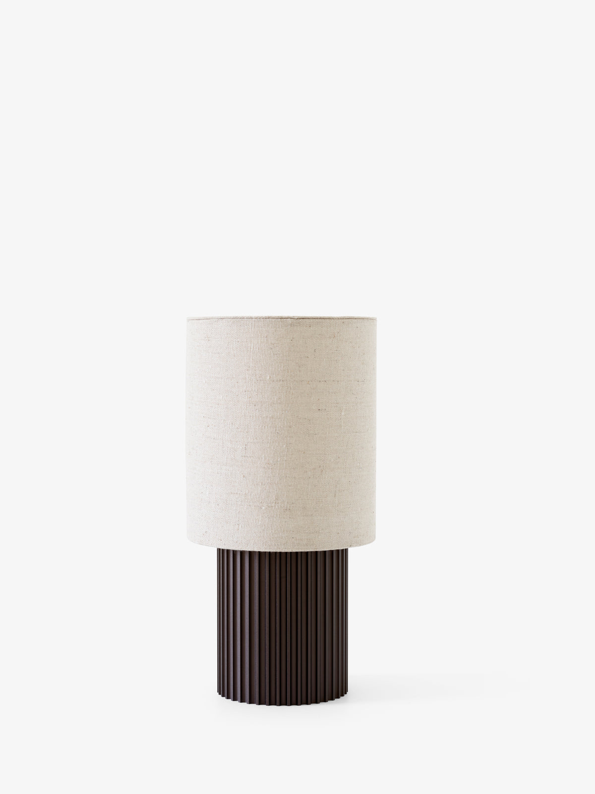 Tragbare Lampe MANHATTAN mit einem Stoffschirm und braunem Fuß