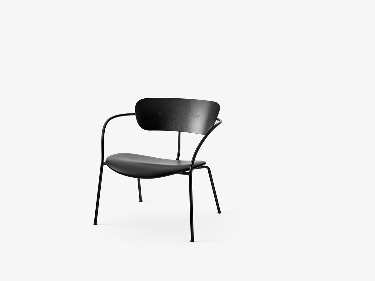 Sessel PAVILION AV6 schwarzer lackierter Eiche mit gepolstertem Sitz und schwarzem Gestell