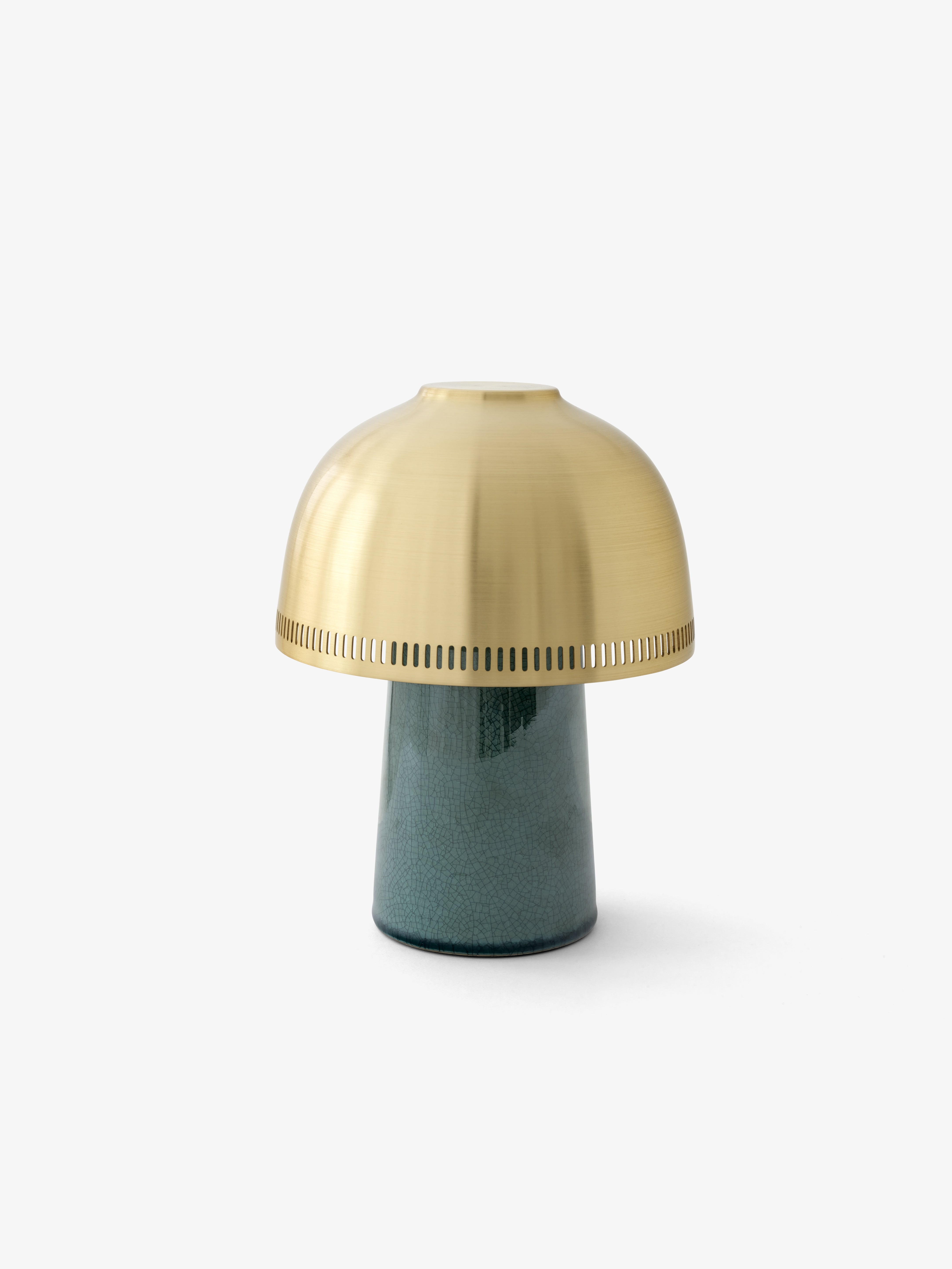 Tragbare Lampe RAKU SH8 mit messingfarbenem Schirm und maritimer Basis
