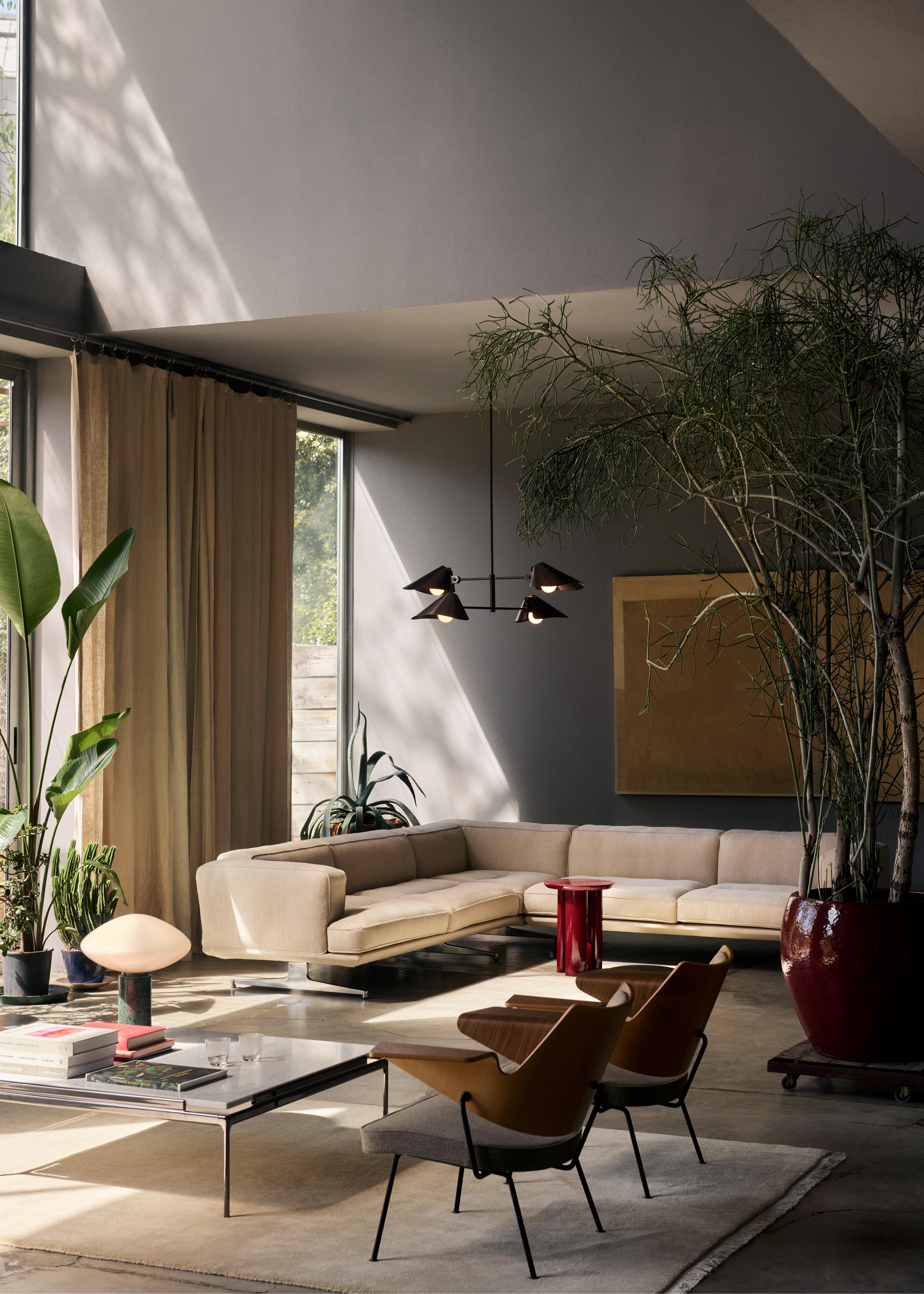 Quadratischer Couchtisch SETT LN13 mit rauchigem Glas und verchromtem Gestell