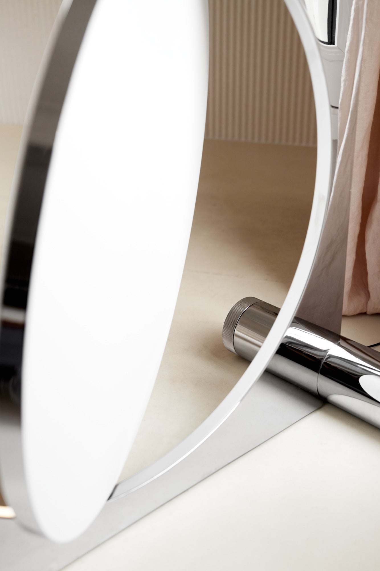 MOONSETTER chrome floor lamp