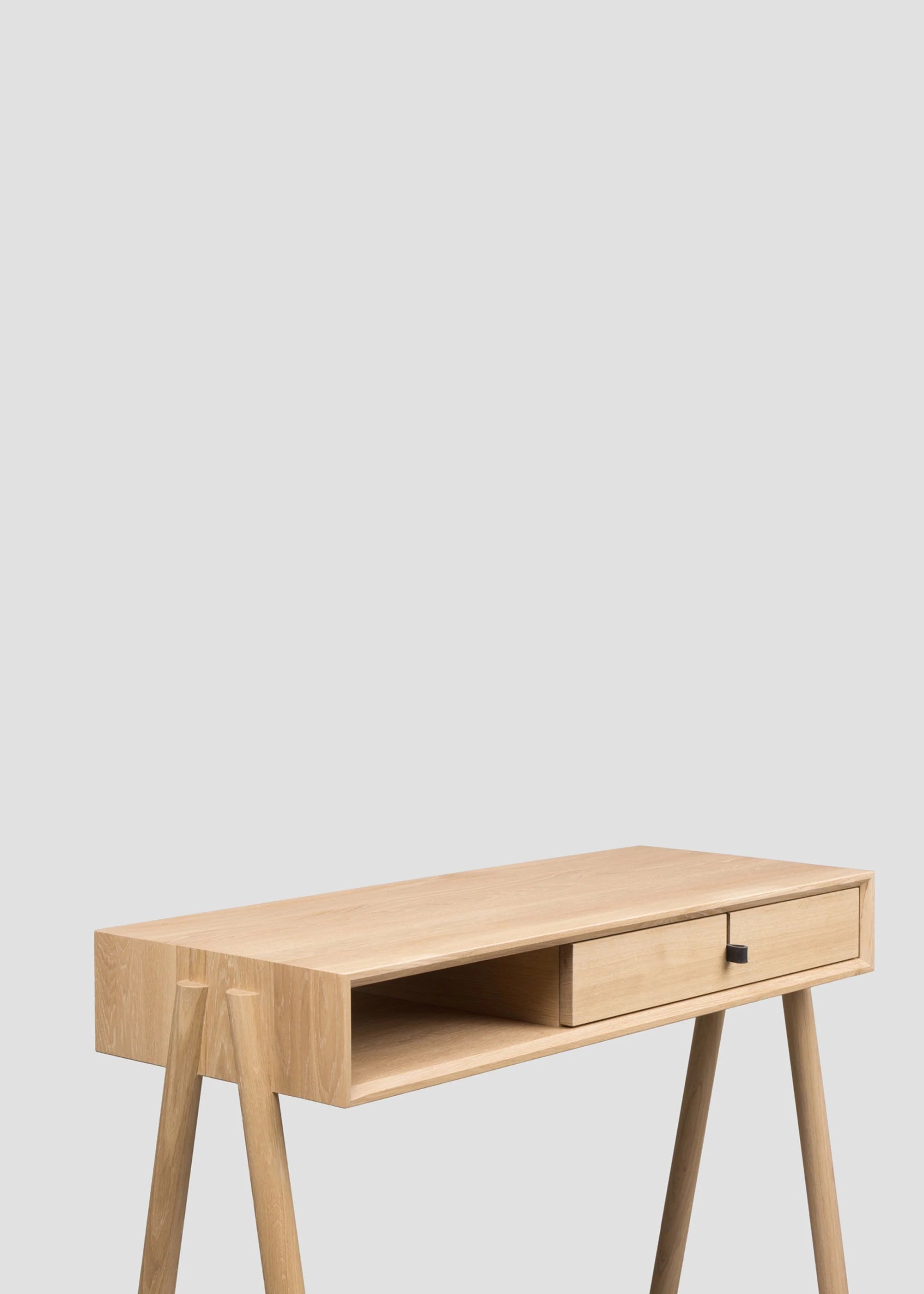 AMELIA desk oak wood