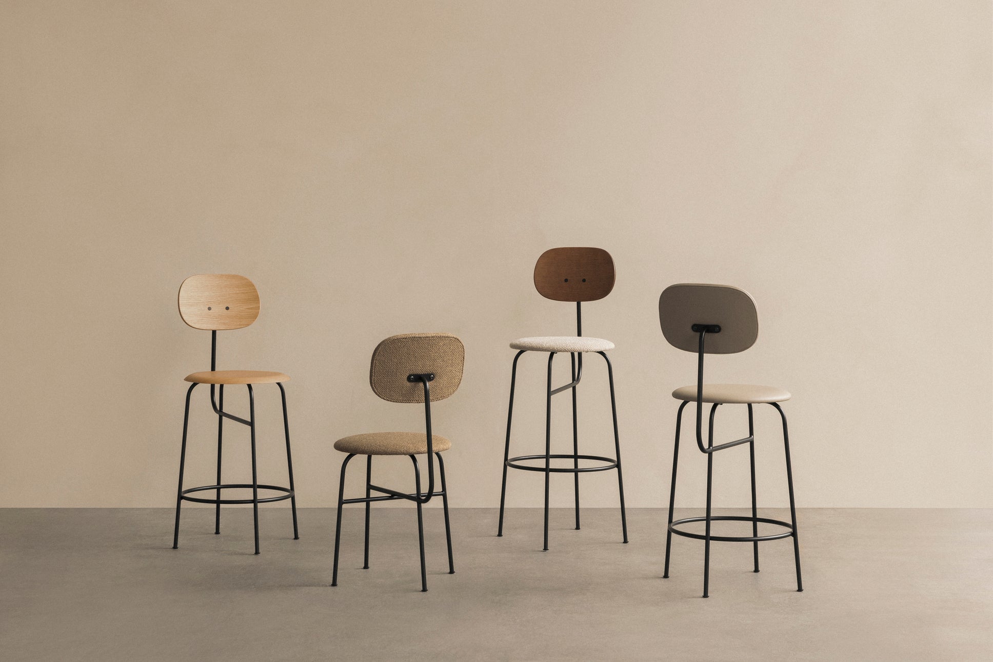 Hocker AFTEROOM PLUS dunkles Eichenfurnier