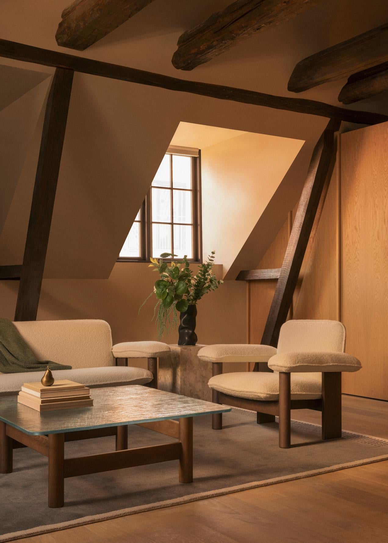 BRASILIA Armchair in Beige with Oak Base