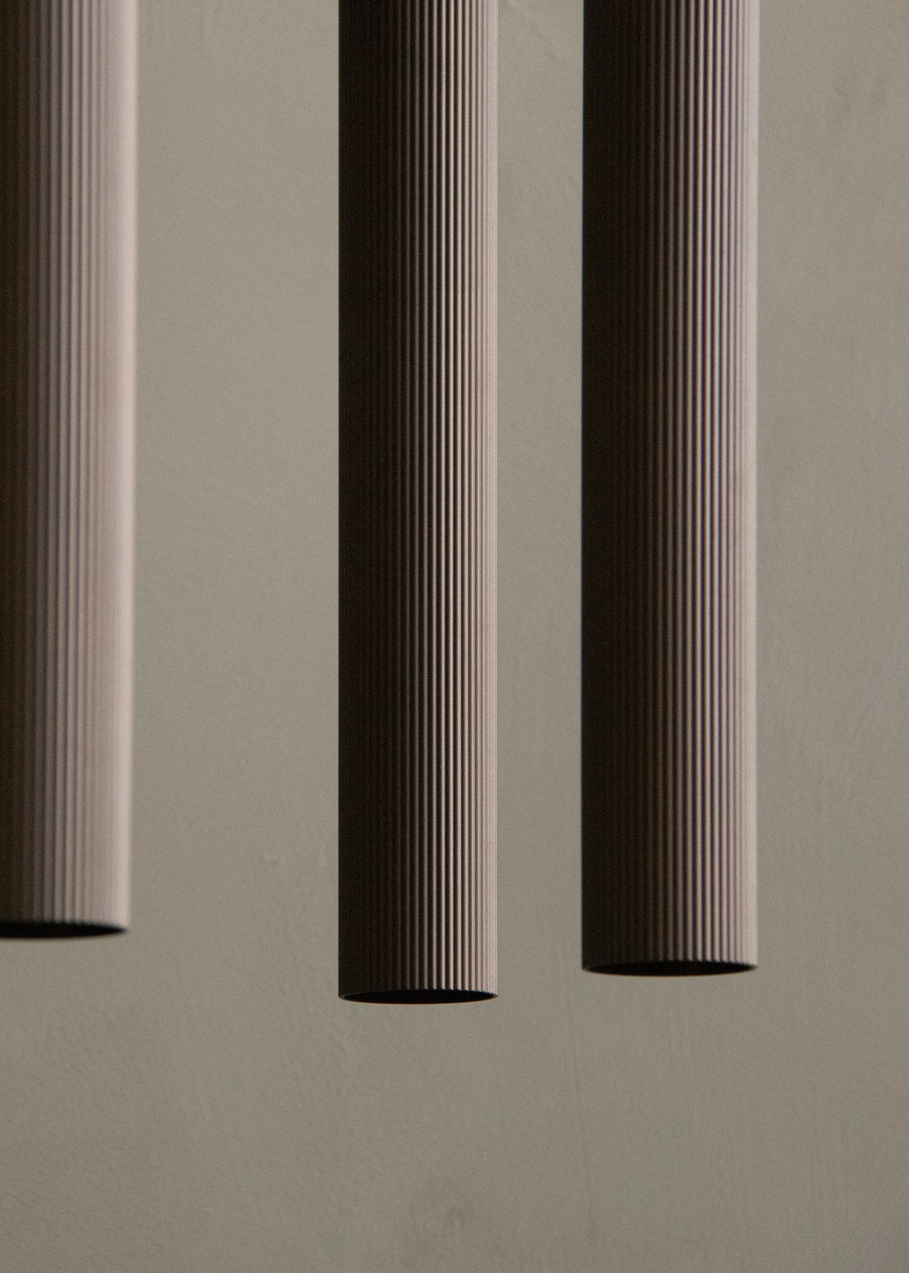 Pendelleuchte TUBULAIRE RAIL braun