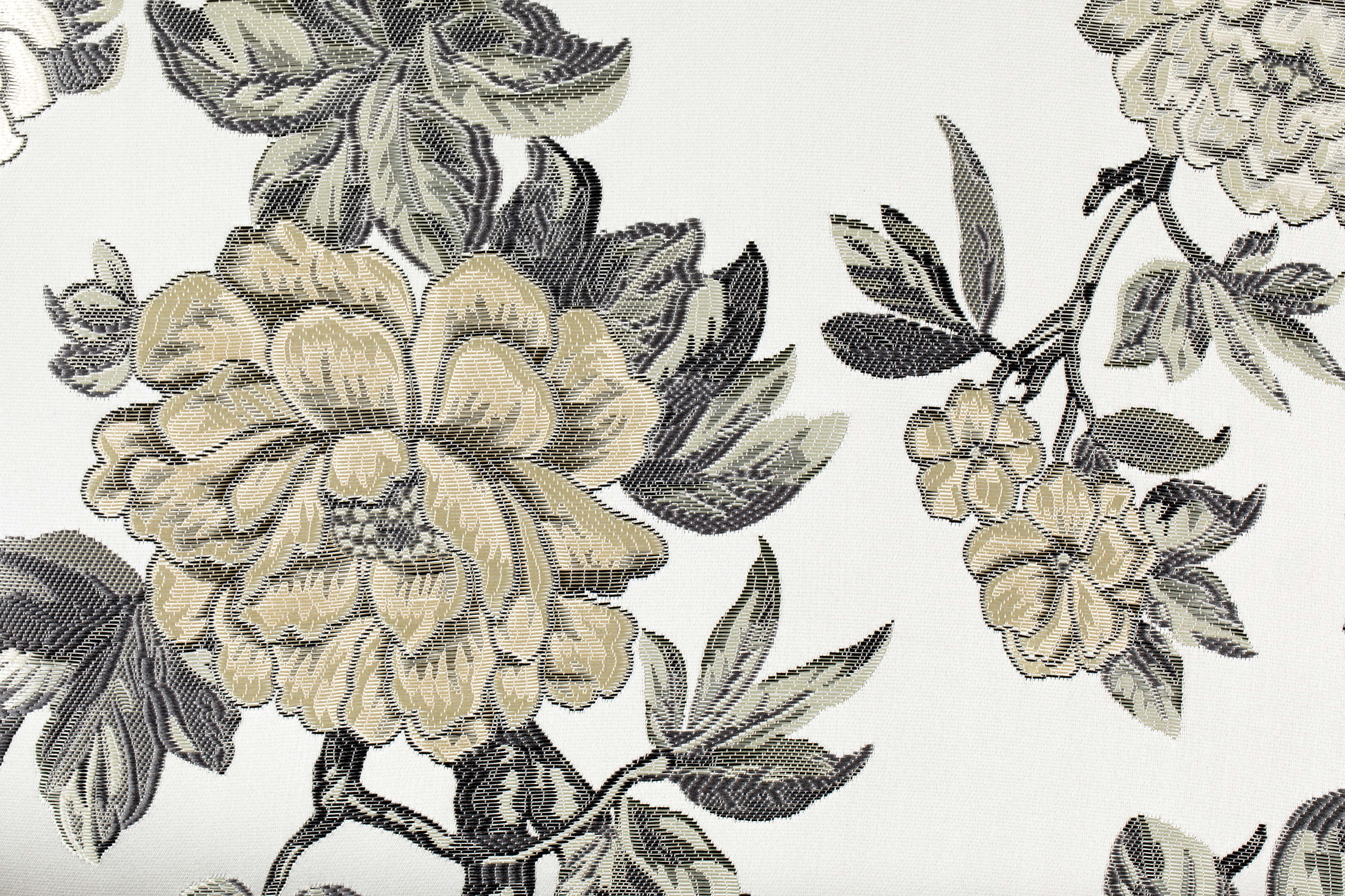 KISS THE FROGGY Chair in Broken White with Floral Pattern