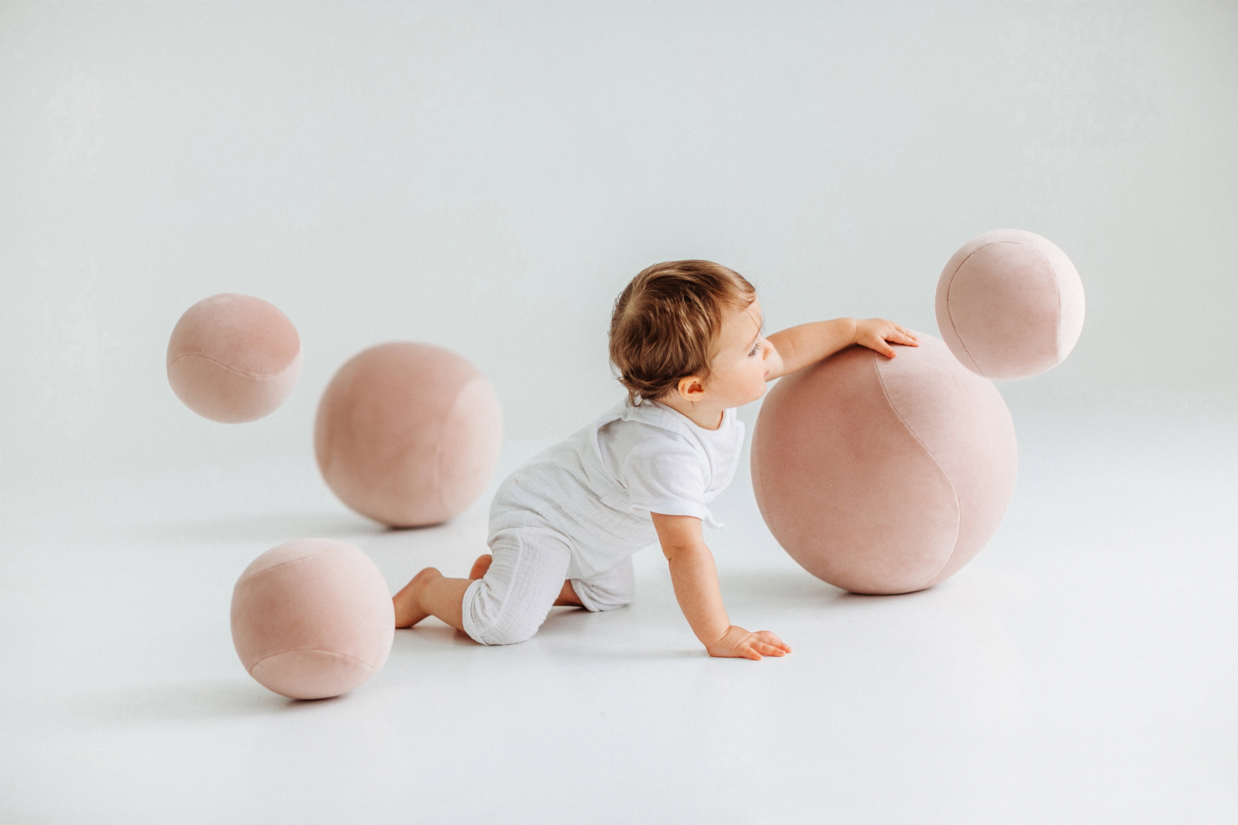 Upholstered Children's Pouf BABY SPHERIC