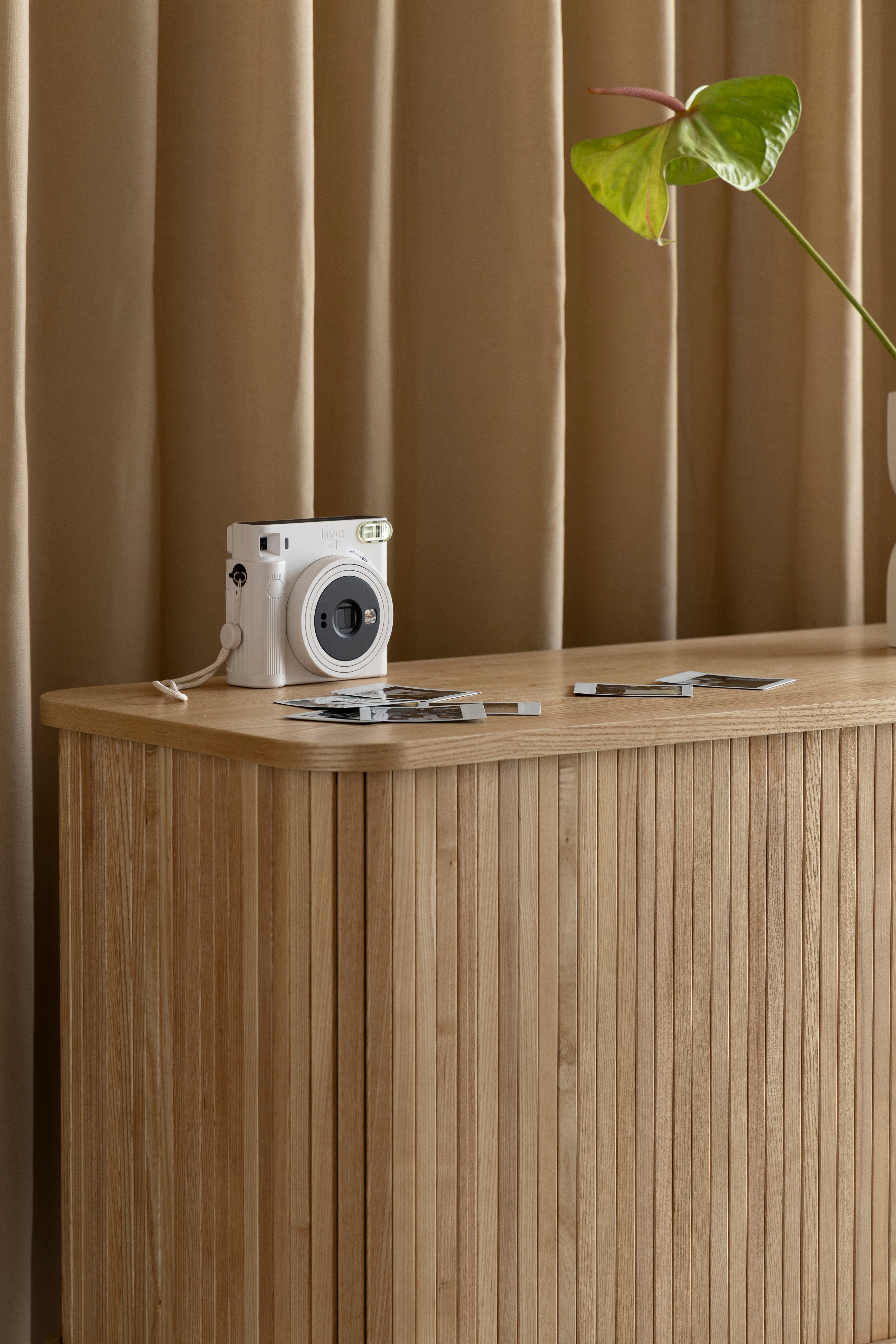 Kommode BARBIER aus Eschenholz