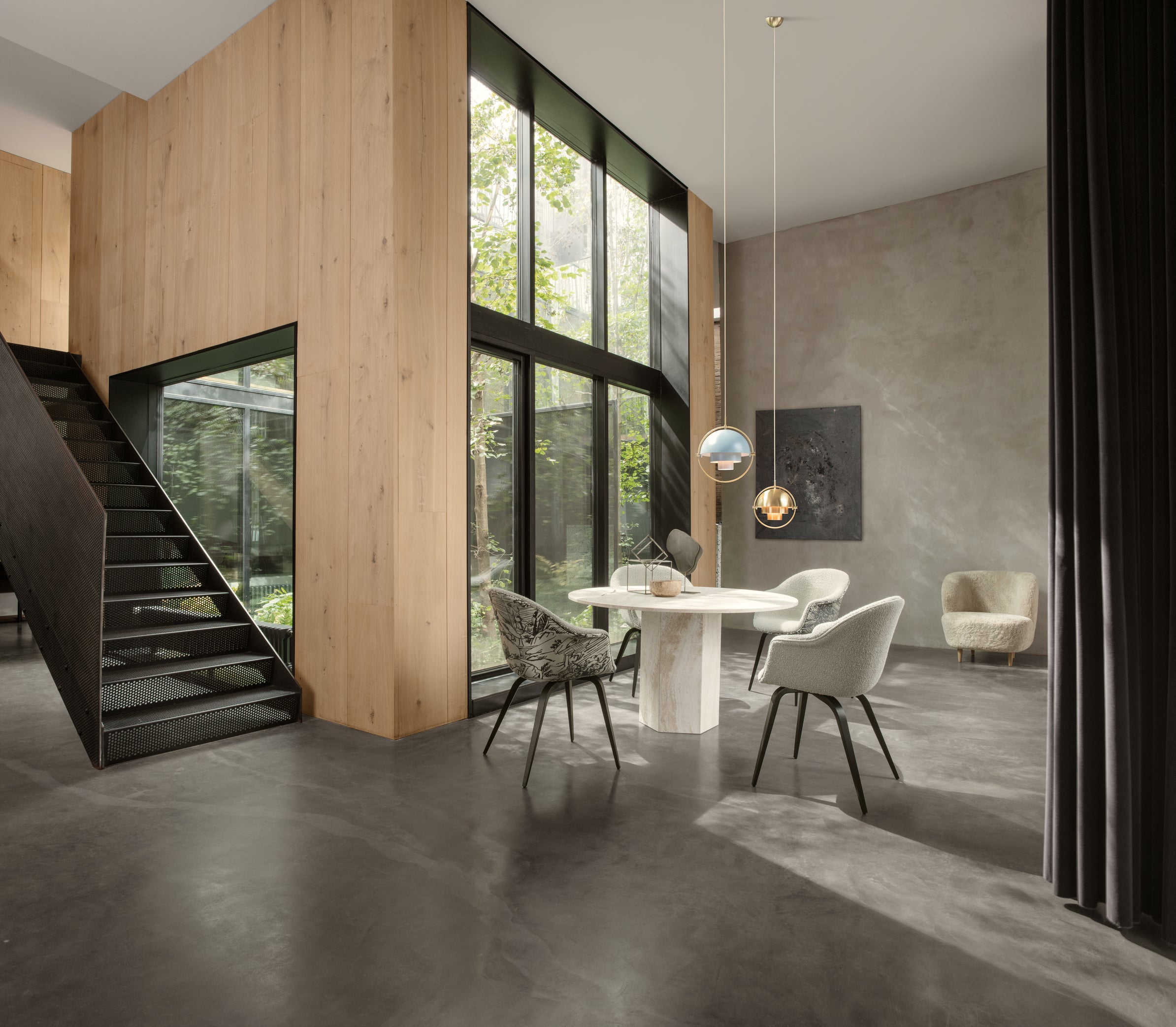 Sessel STAY gepolstert mit Eichenbasis