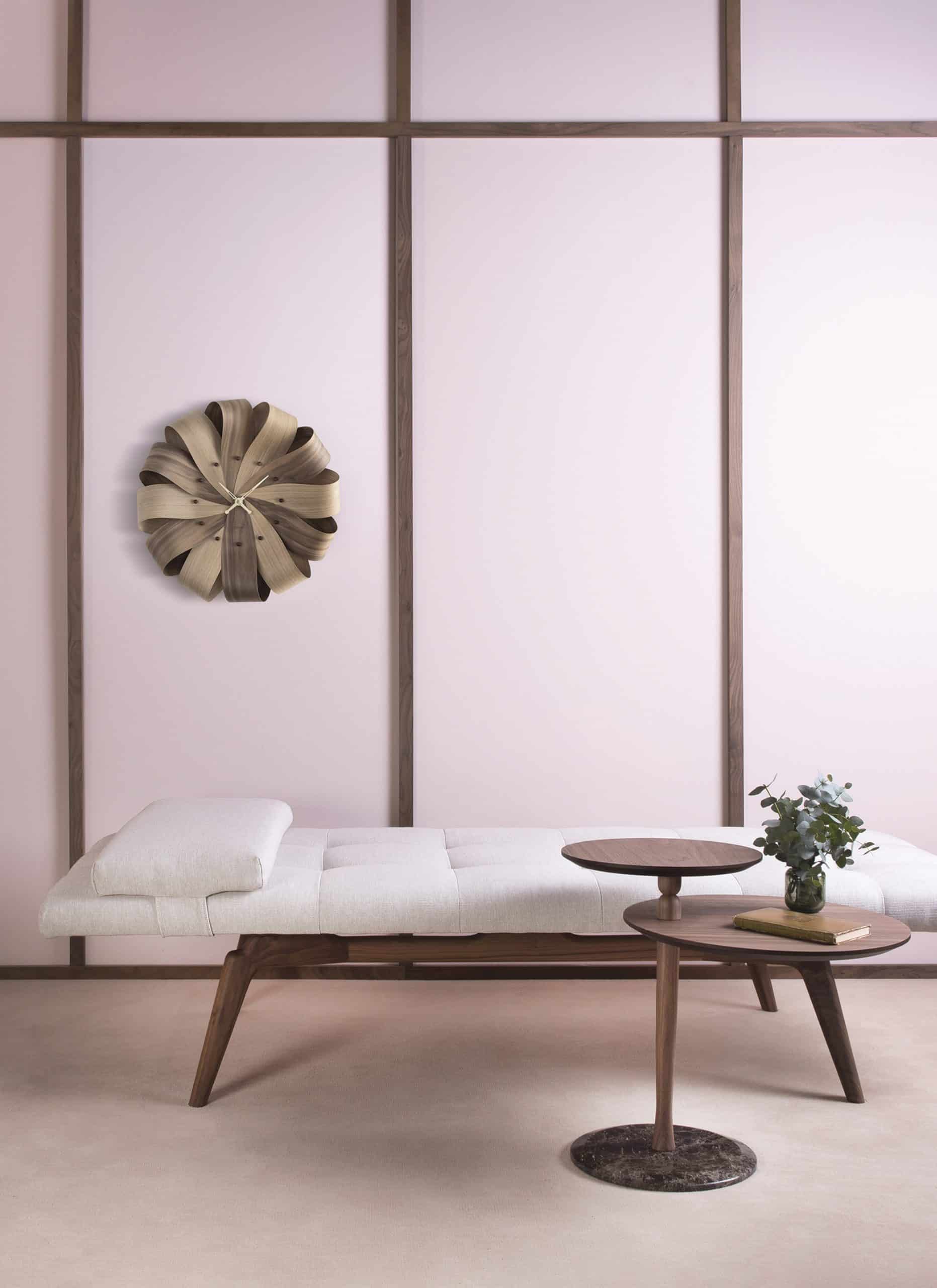 BRISA wall clock in walnut wood with oak wood and brass finish