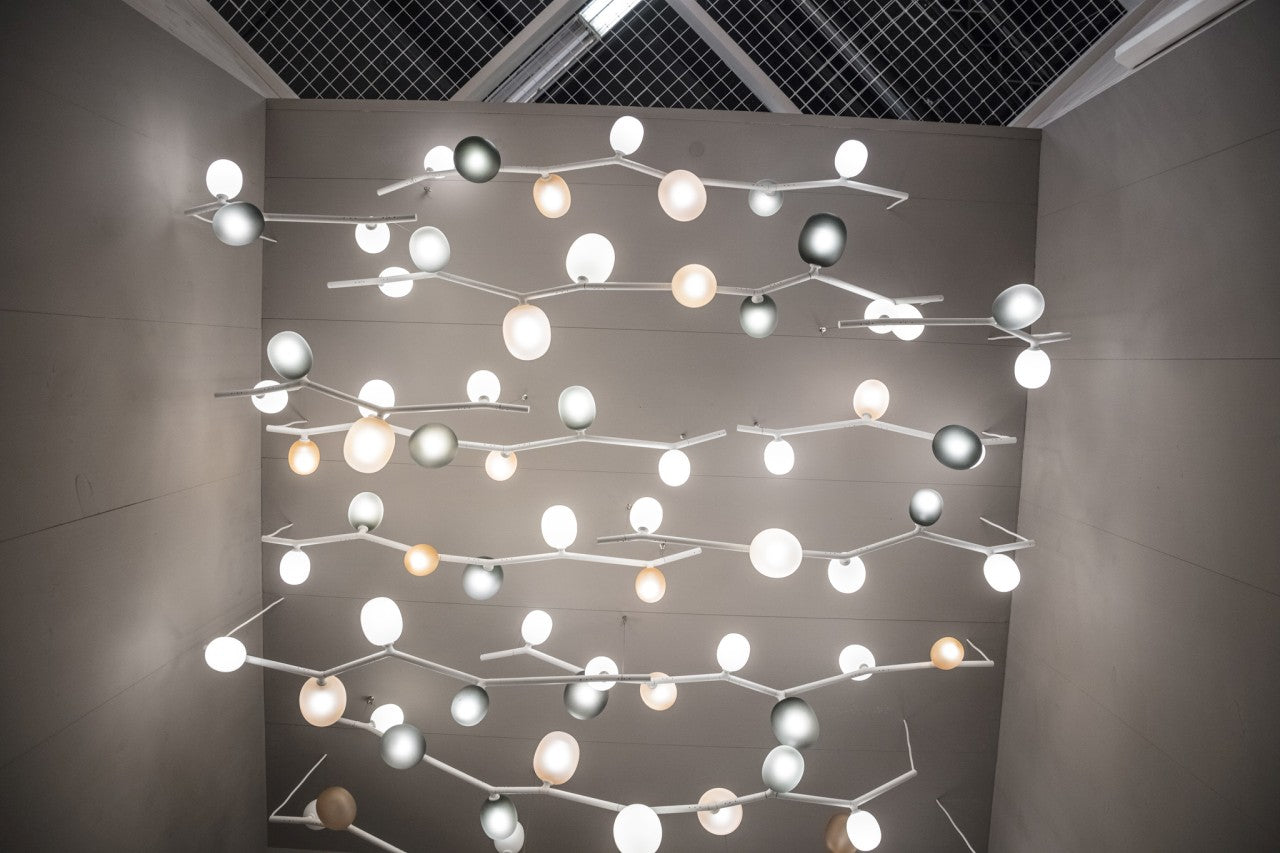 Efeu -Hanglampe - horizontales mattes Glas