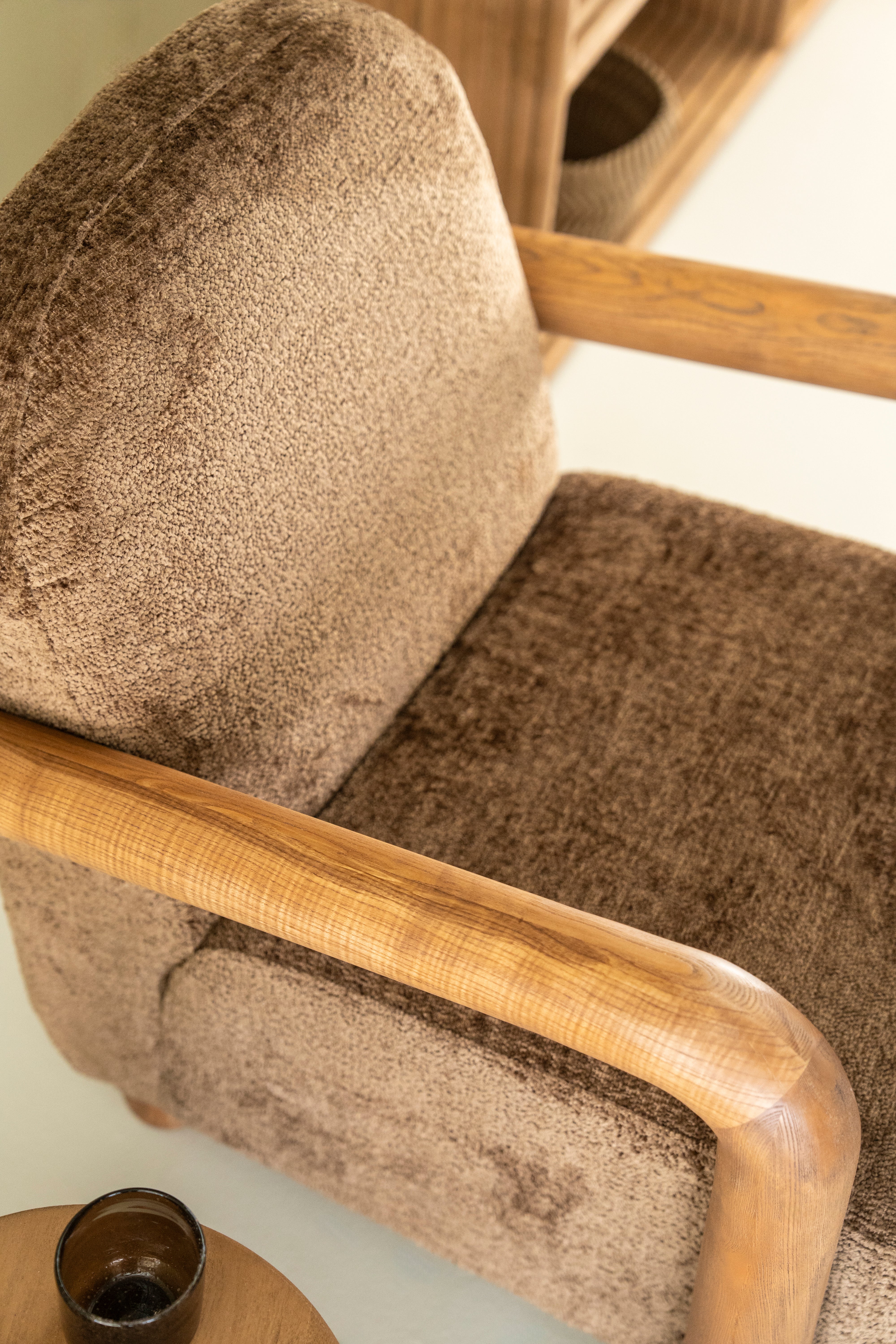 RETROVA Armchair Brown