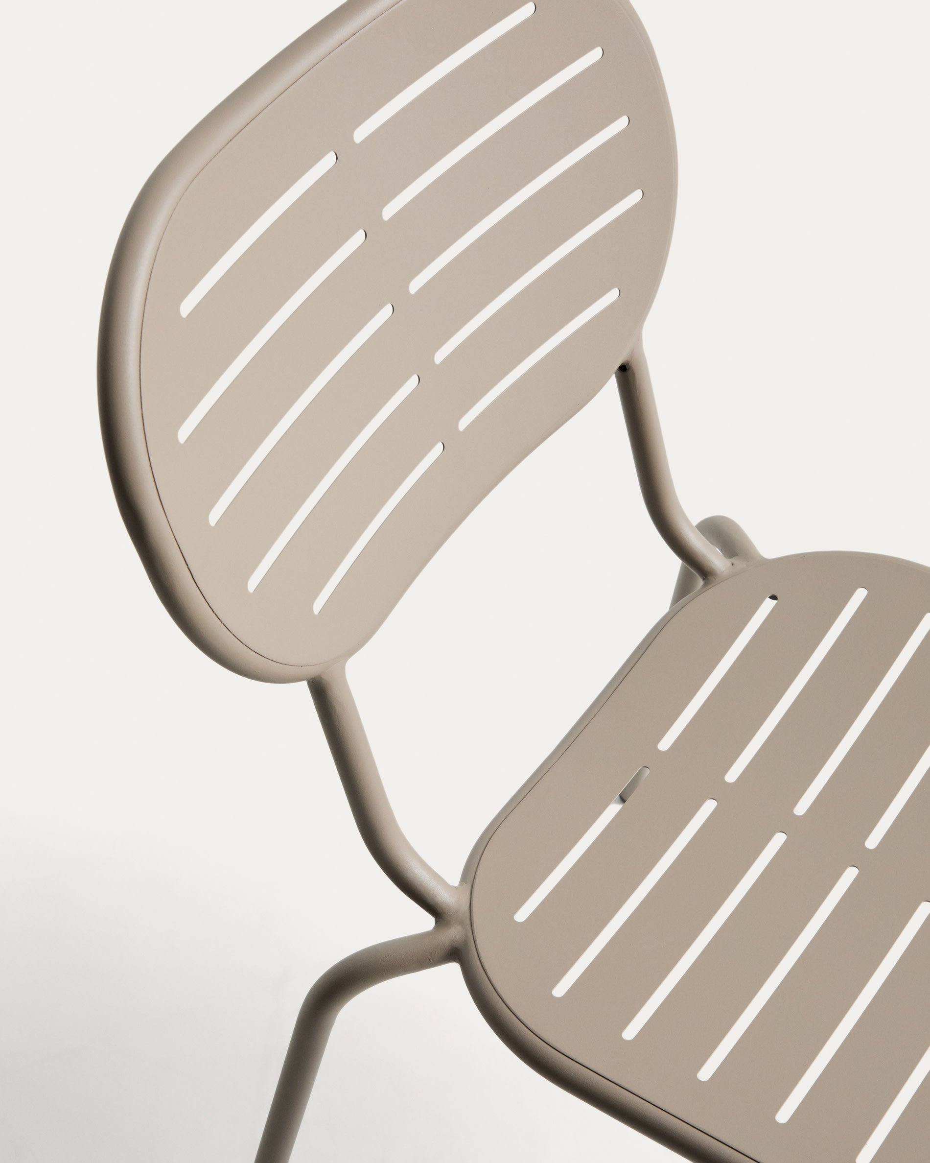 BRAI taupe garden chair