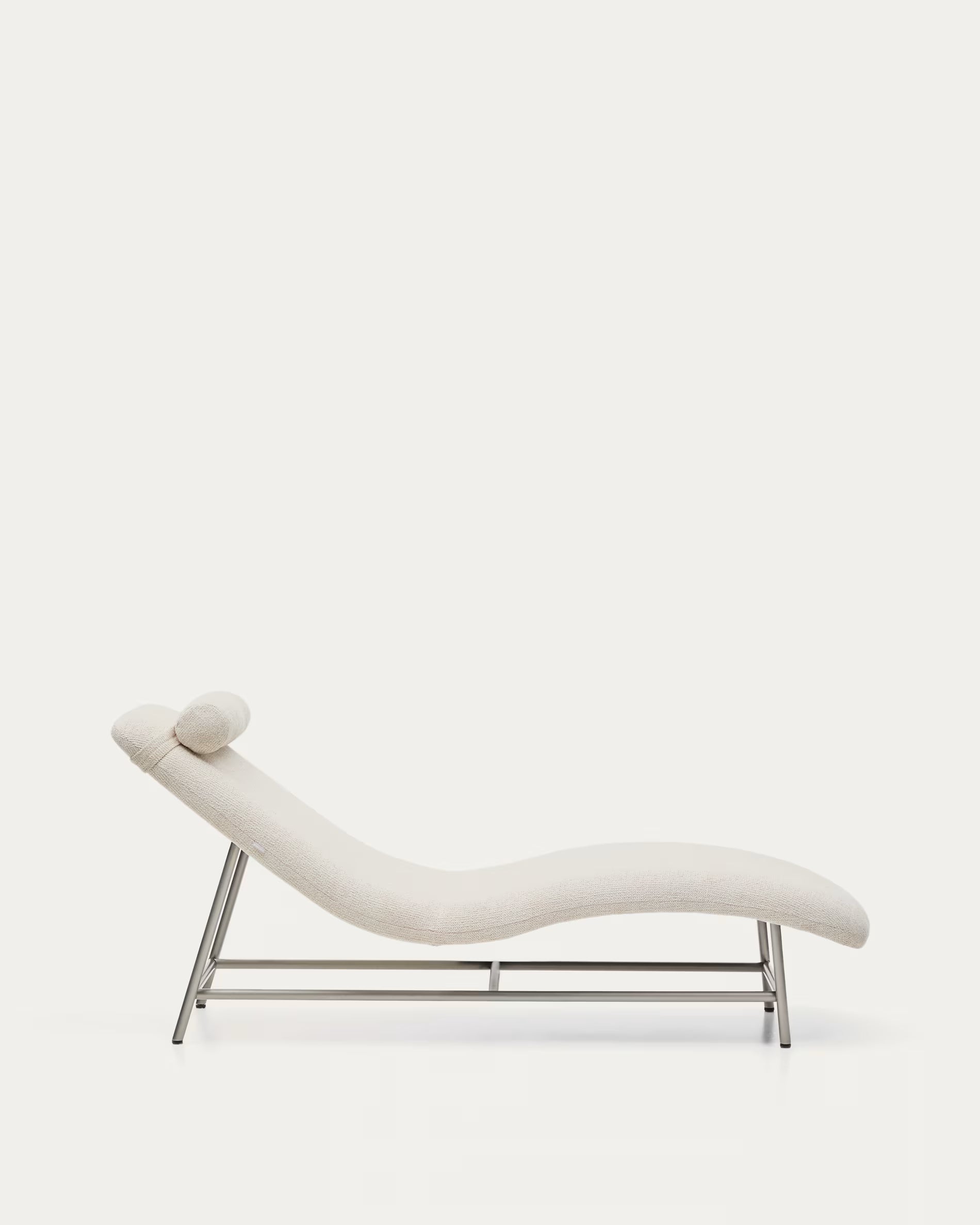 OSLA beige chaise longue with silver base