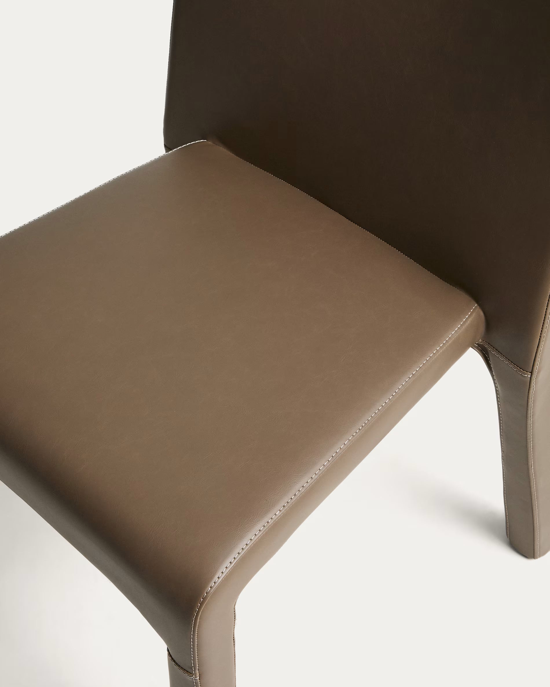 LORIA Chair Brown