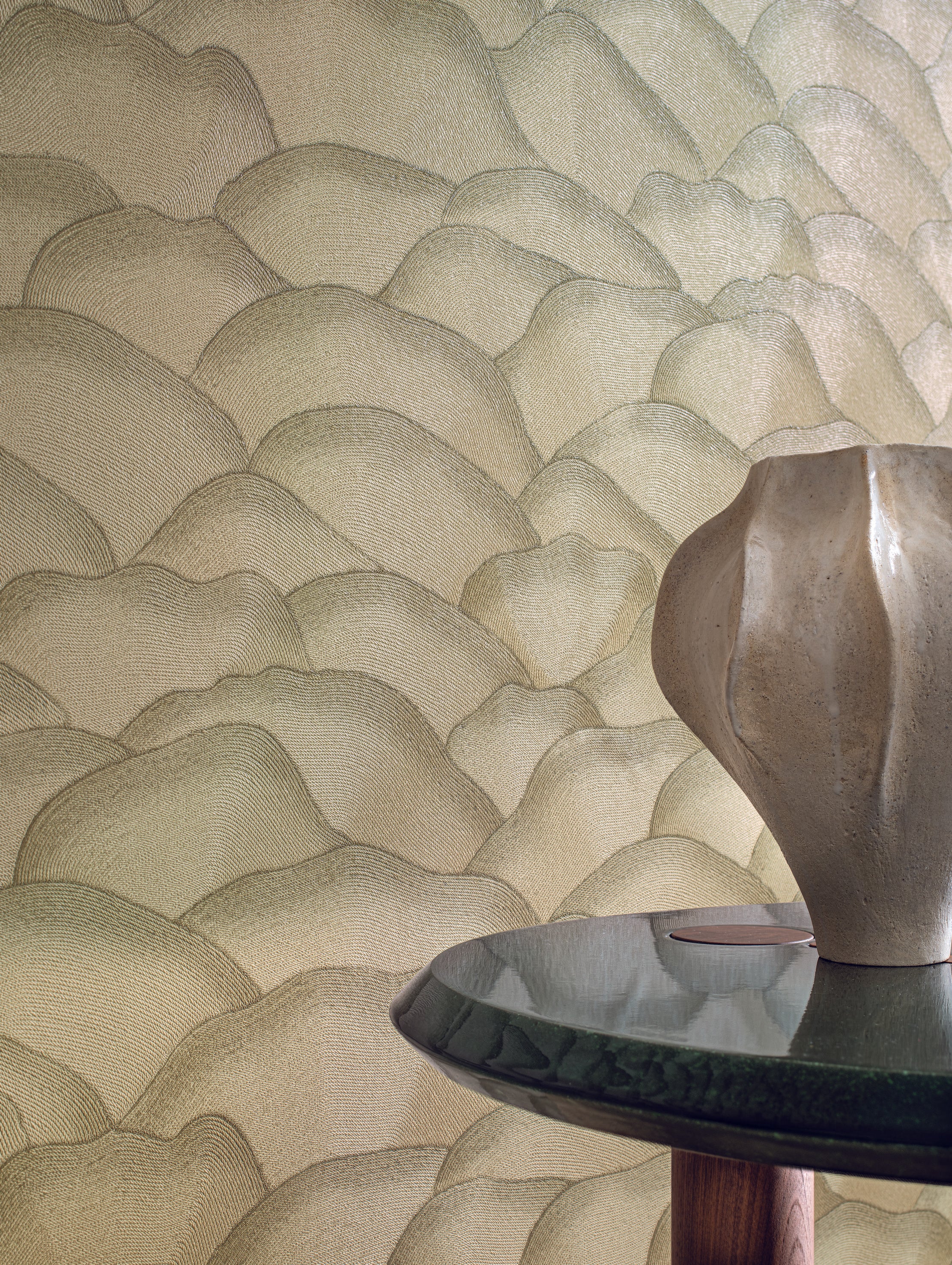 Textured wallpaper resembling fabric with an abstract wave pattern ONDULA sand