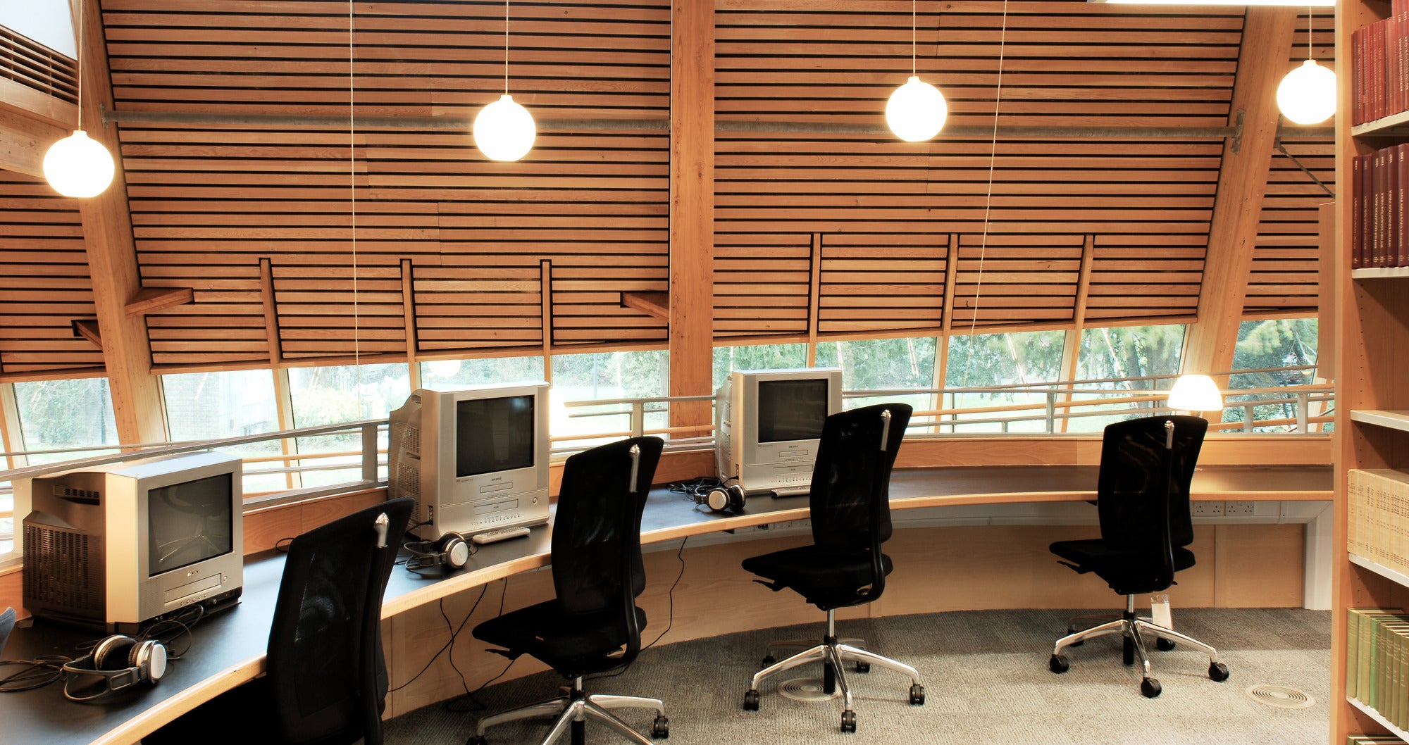 Pendelleuchte WOHLERT weißes Glas