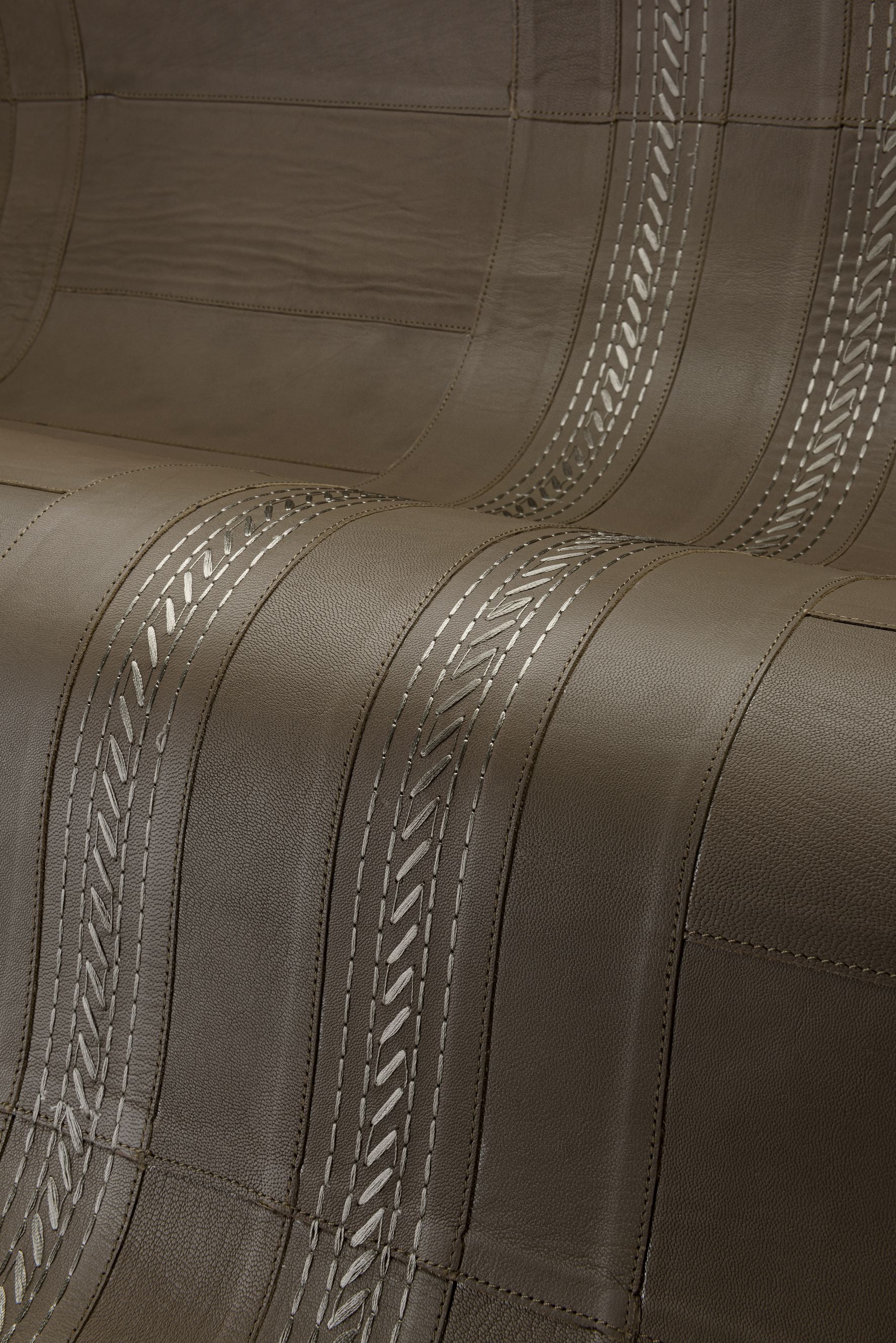 Natural leather wallpaper with geometric pattern GAMBISON brown