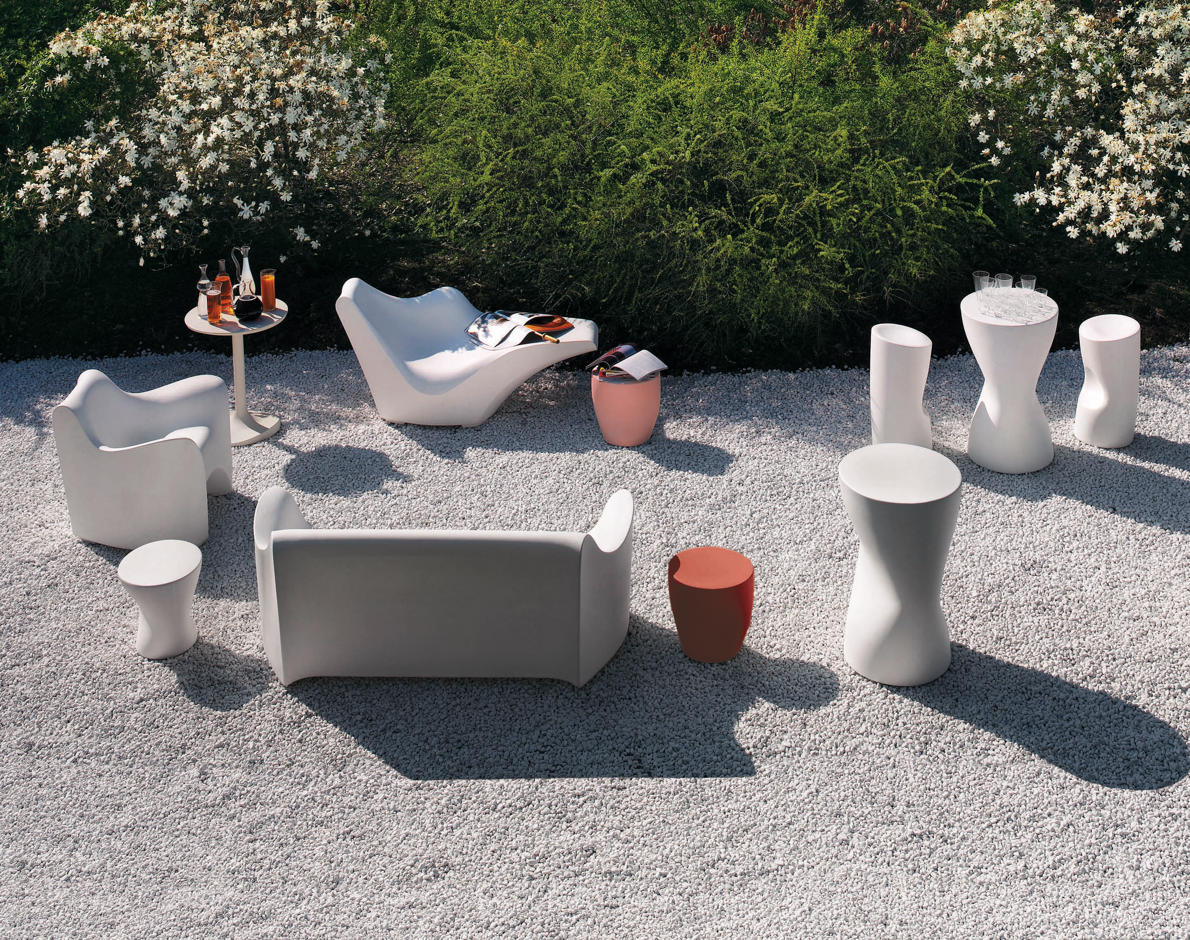 Tokyo pop white sofa white