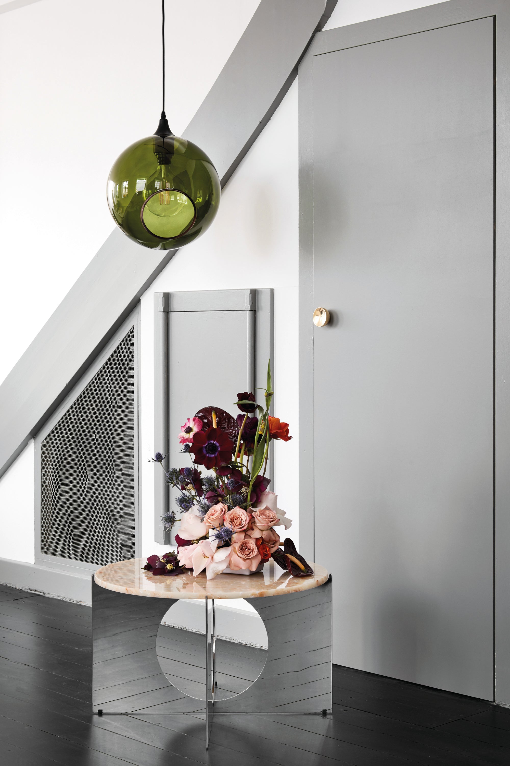 Pendelleuchte BALLROOM dunkelgrün mit schwarzer Ausführung