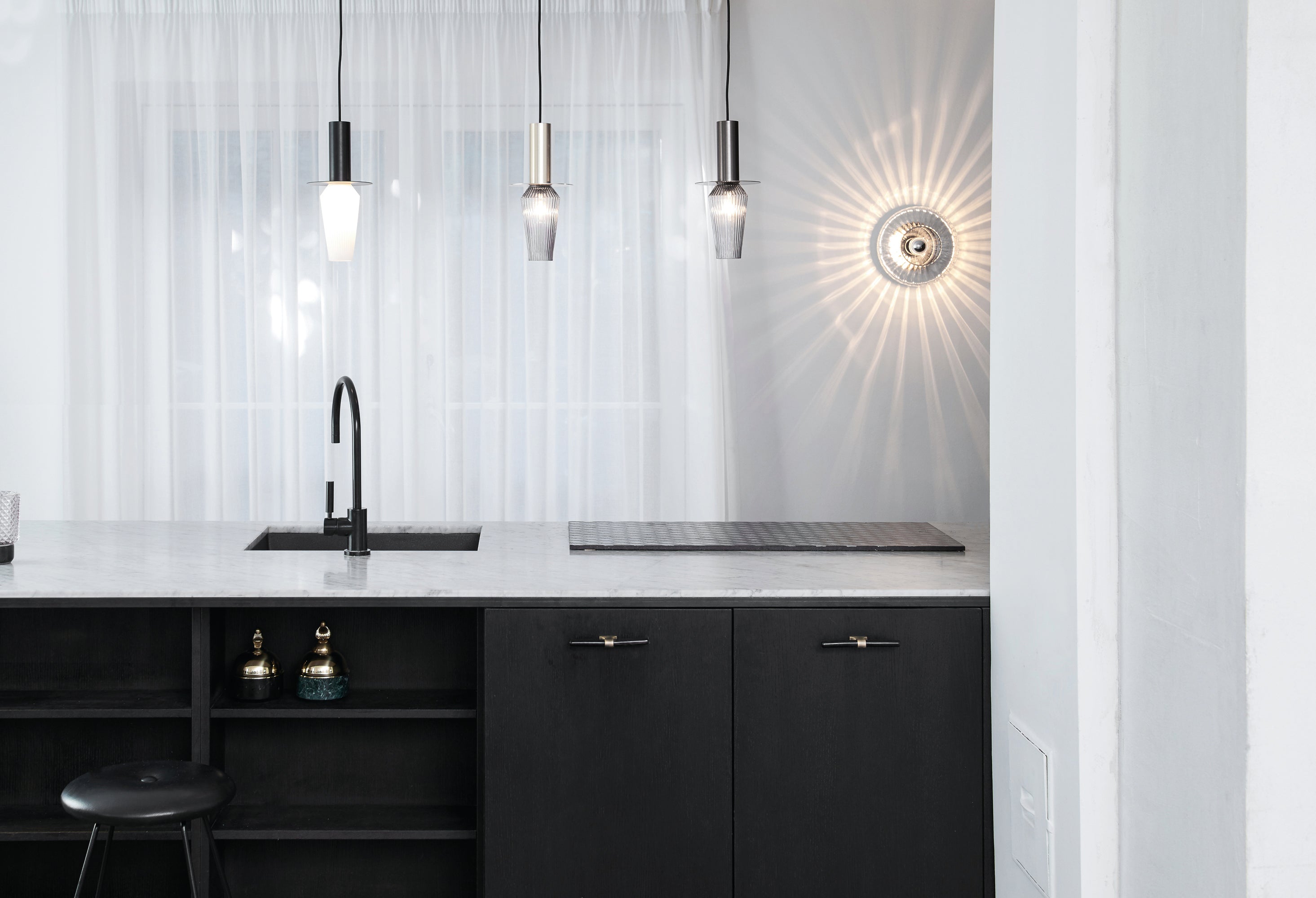 Wandleuchte NEW WAVE OPTIC aus Glas