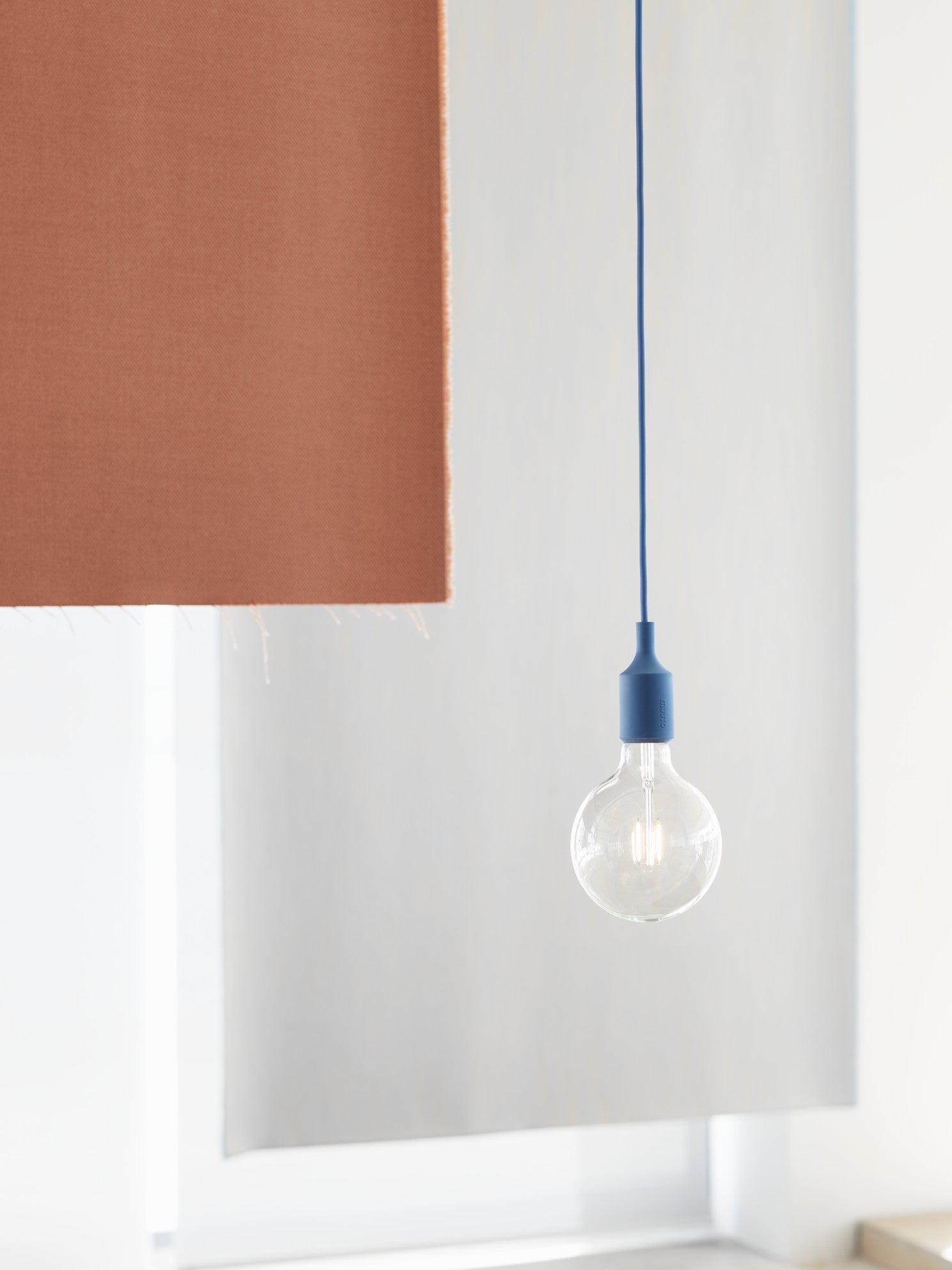 Pendelleuchte E27 blau
