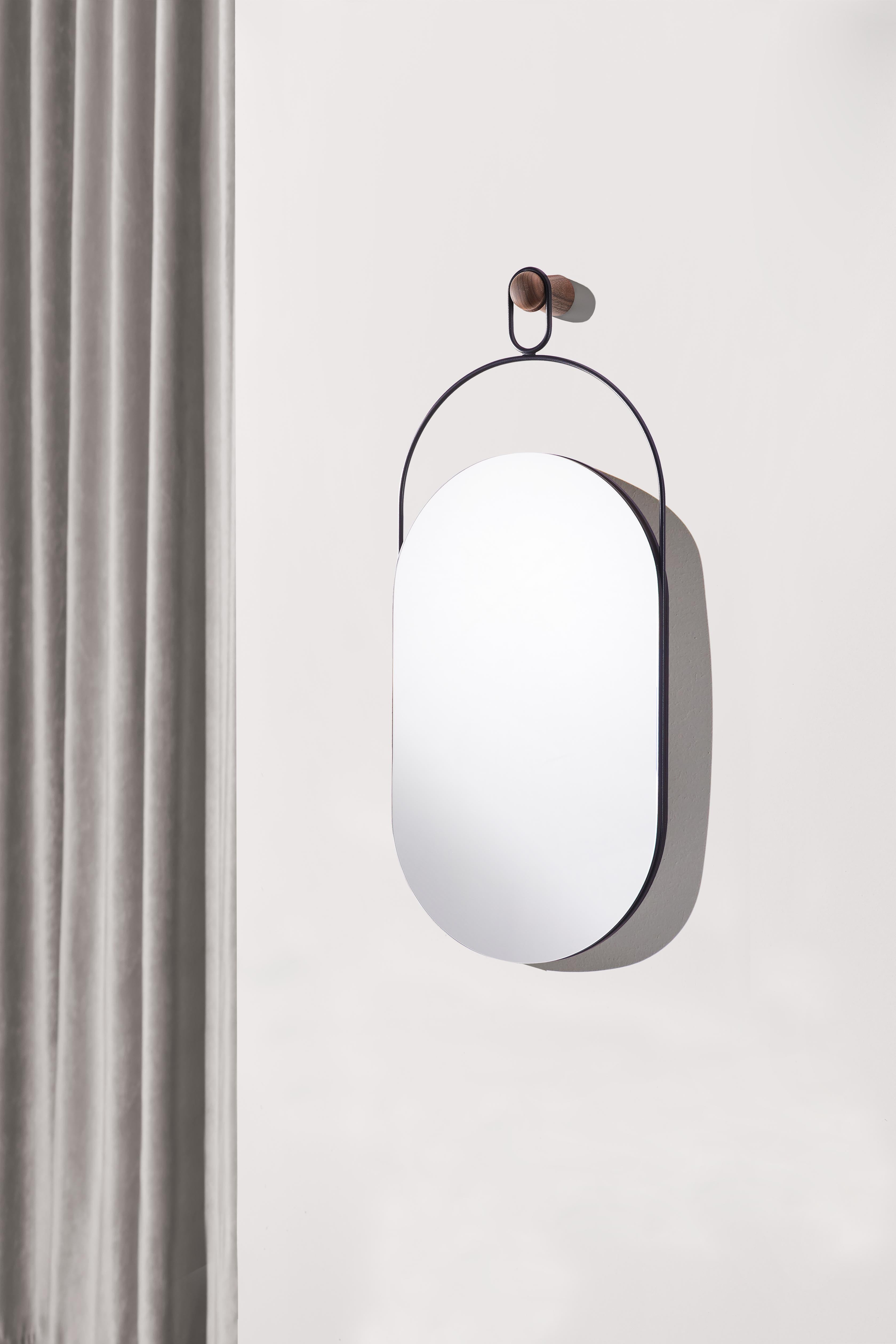 ESLABON walnut wood mirror with black